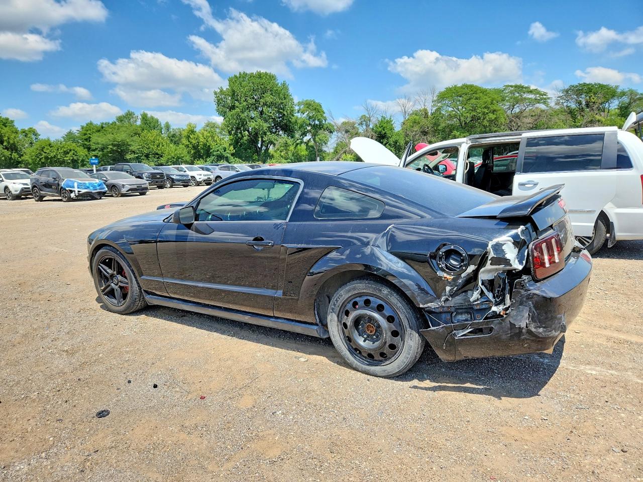 2005 Ford Mustang Black vin: 1ZVFT80N455149787