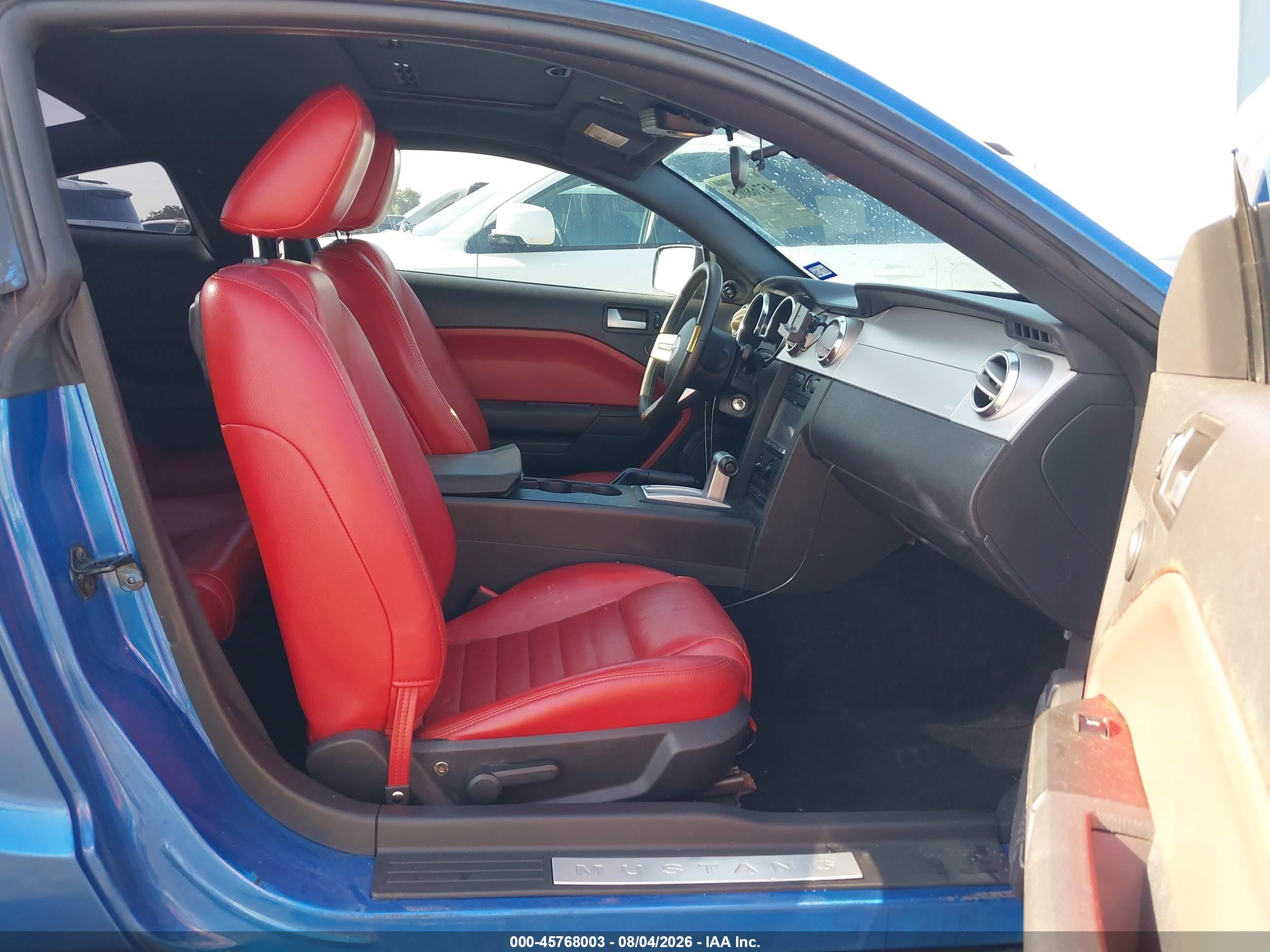 2005 Ford Mustang V6 Deluxe/v6 Premium Blue vin: 1ZVFT80N455238436