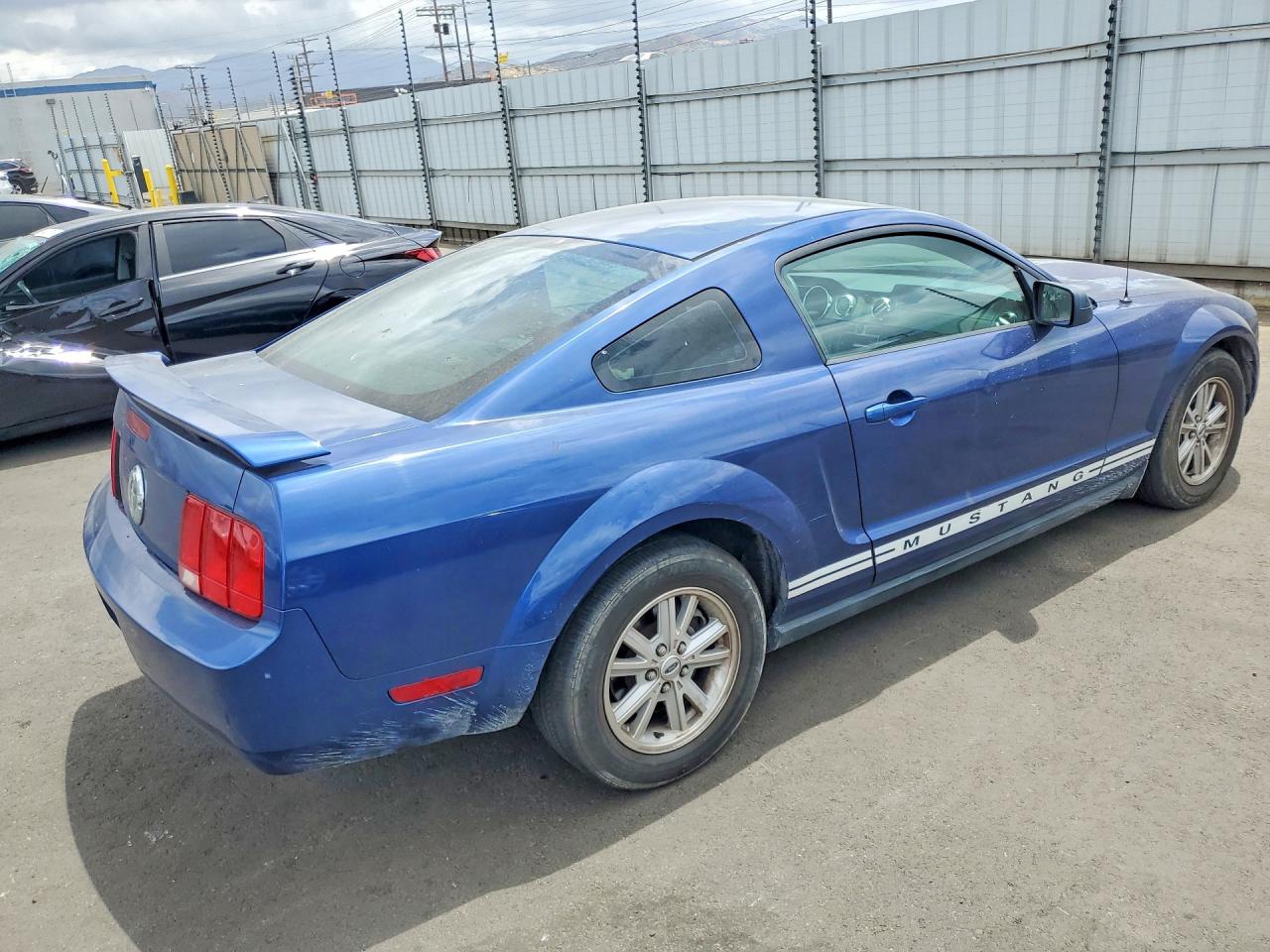 2006 Ford Mustang Blue vin: 1ZVFT80N465176862