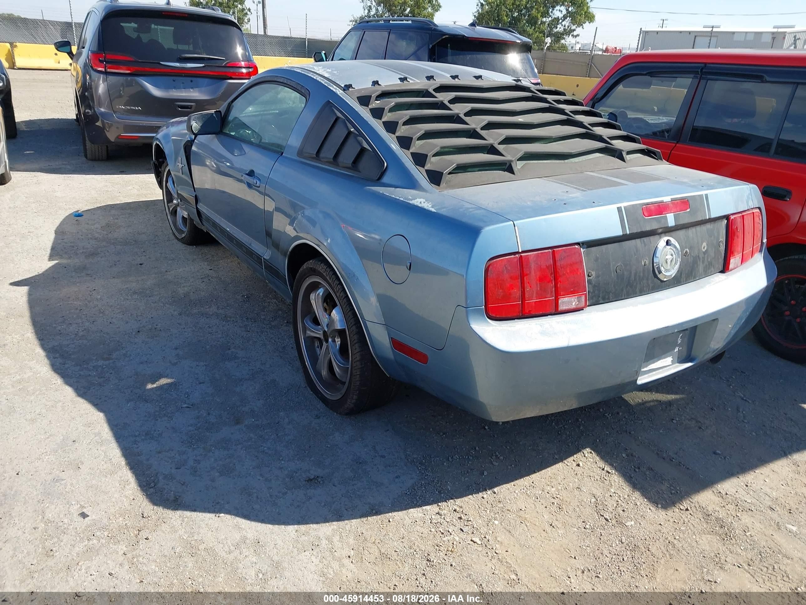 2006 Ford Mustang V6 Light Blue vin: 1ZVFT80N465232279