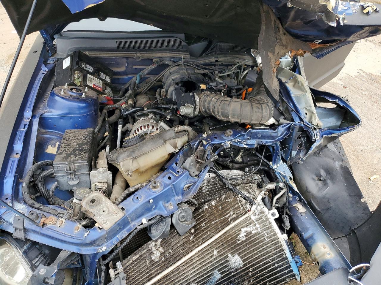 2007 Ford Mustang Угольный vin: 1ZVFT80N475229125