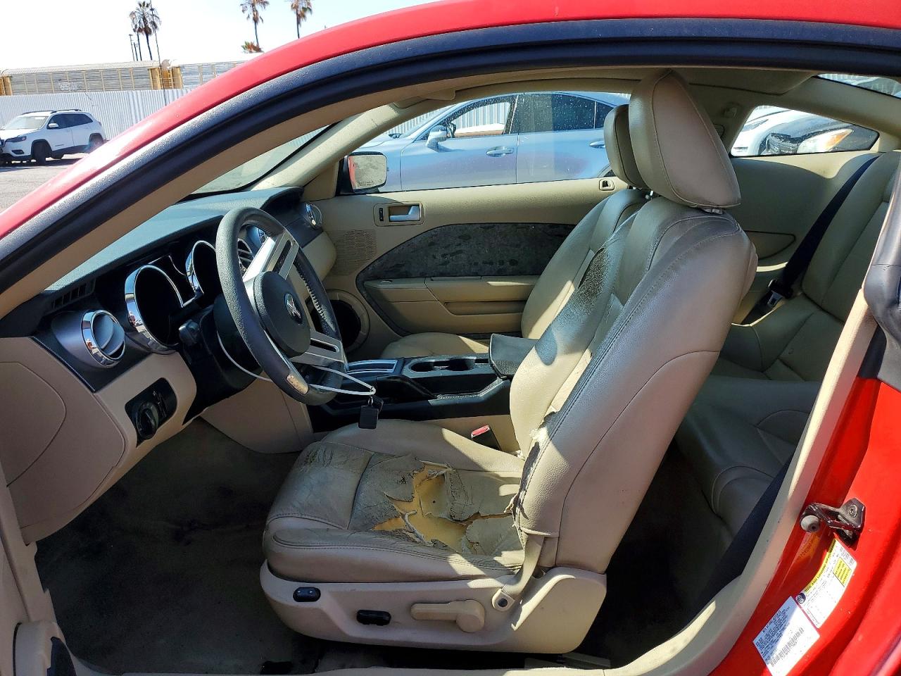 2007 Ford Mustang Red vin: 1ZVFT80N475238097