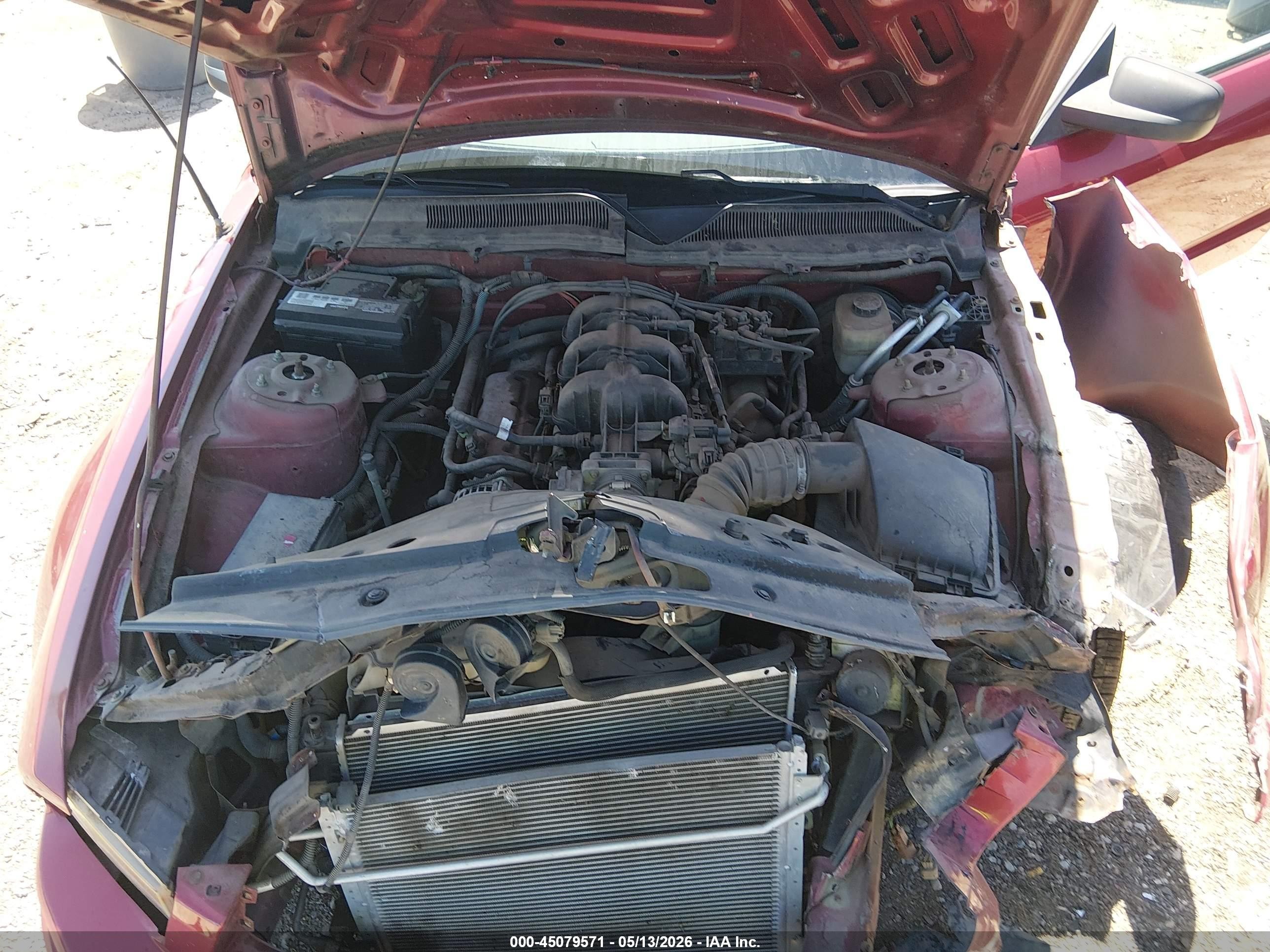 2007 Ford Mustang V6 Deluxe/v6 Premium Красный vin: 1ZVFT80N475254056
