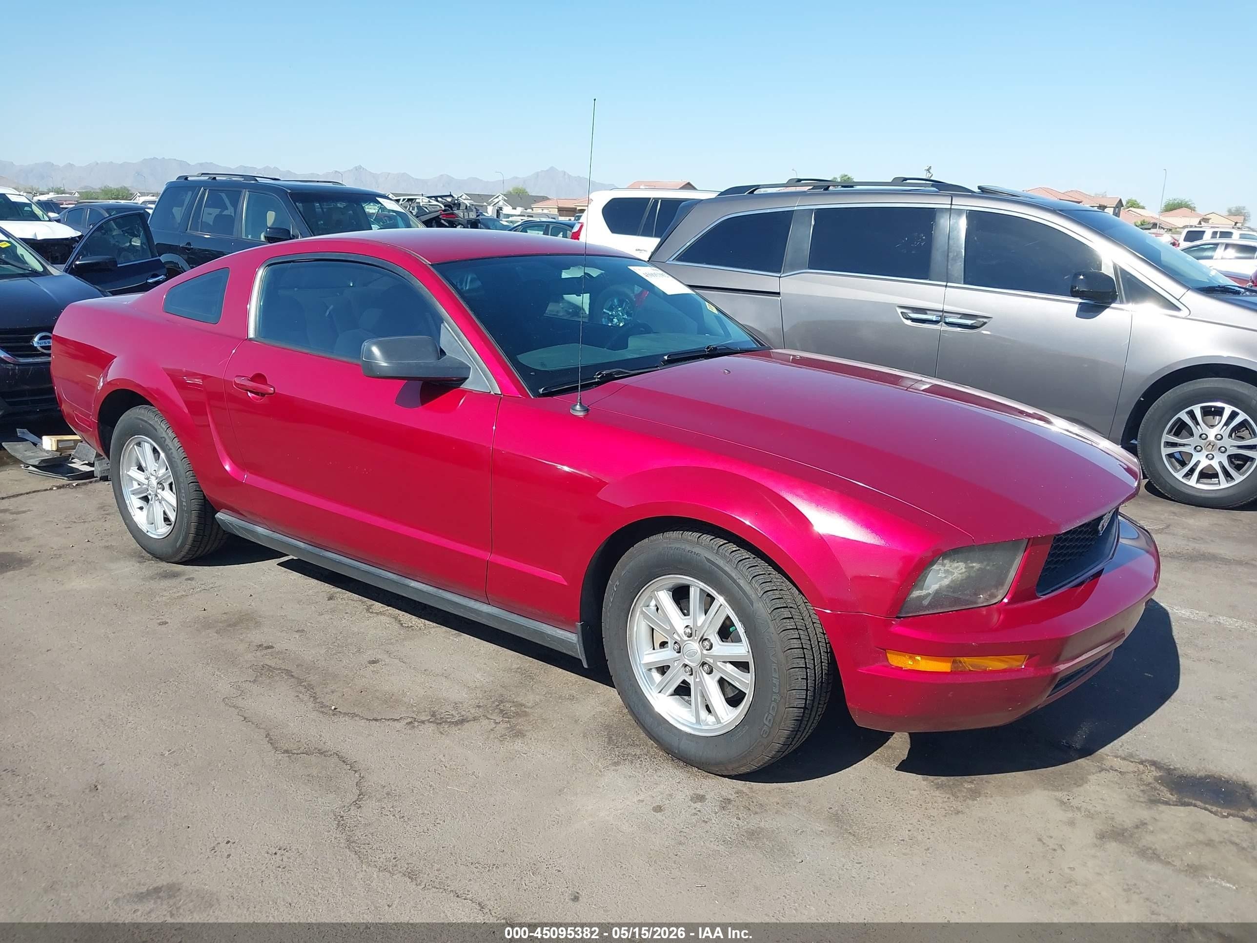 2007 Ford Mustang V6 Deluxe/v6 Premium Red vin: 1ZVFT80N475279507