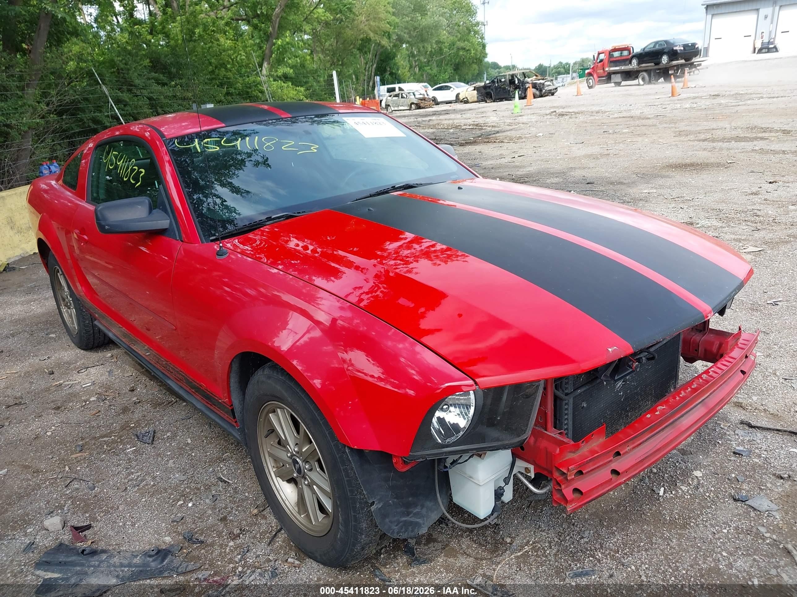2007 Ford Mustang V6 Deluxe/v6 Premium Red vin: 1ZVFT80N475280883