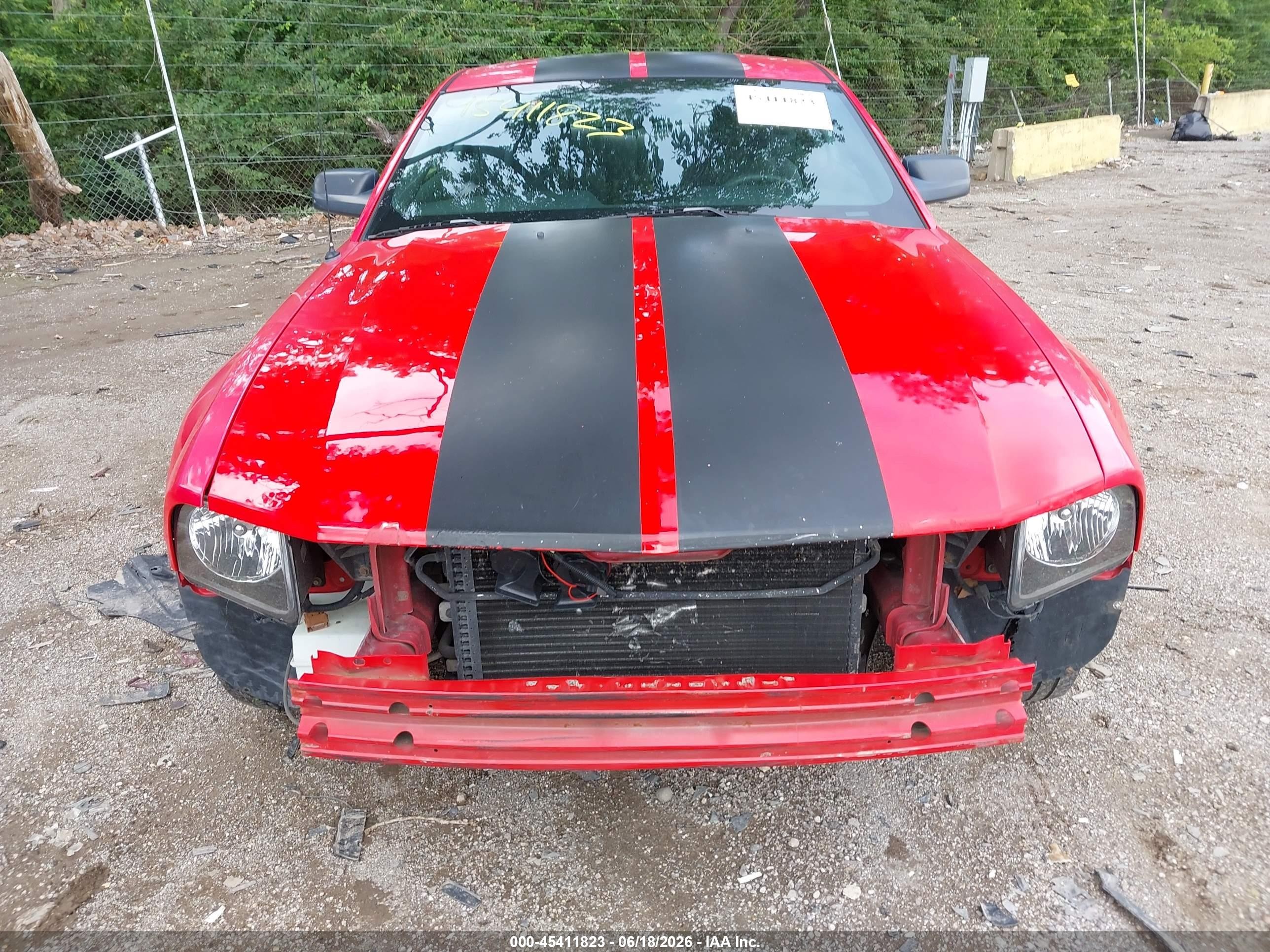 2007 Ford Mustang V6 Deluxe/v6 Premium Red vin: 1ZVFT80N475280883