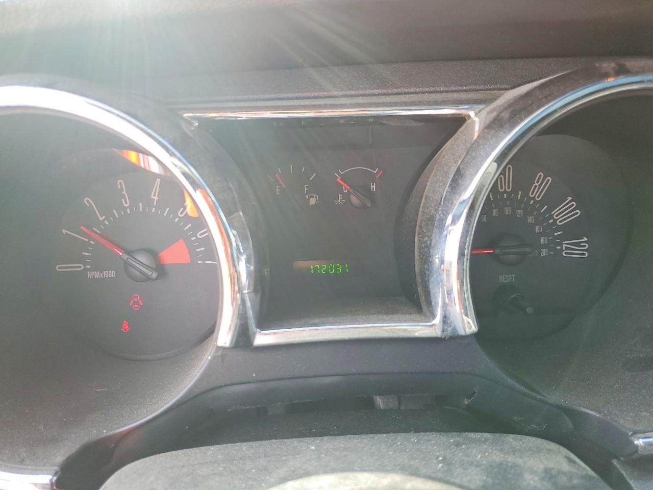 2007 Ford Mustang Красный vin: 1ZVFT80N475294623