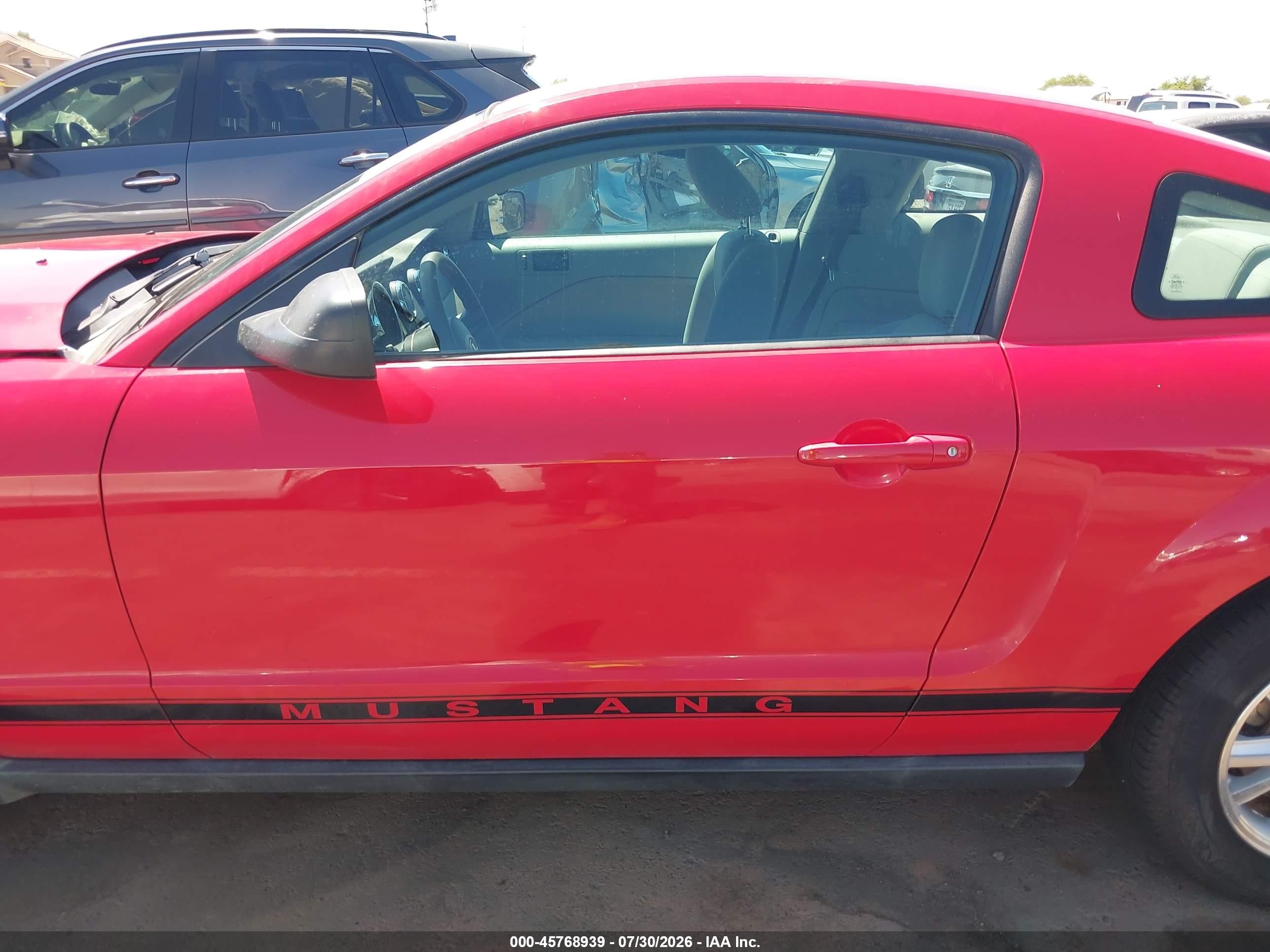 2007 Ford Mustang V6 Deluxe/v6 Premium Red vin: 1ZVFT80N475305961