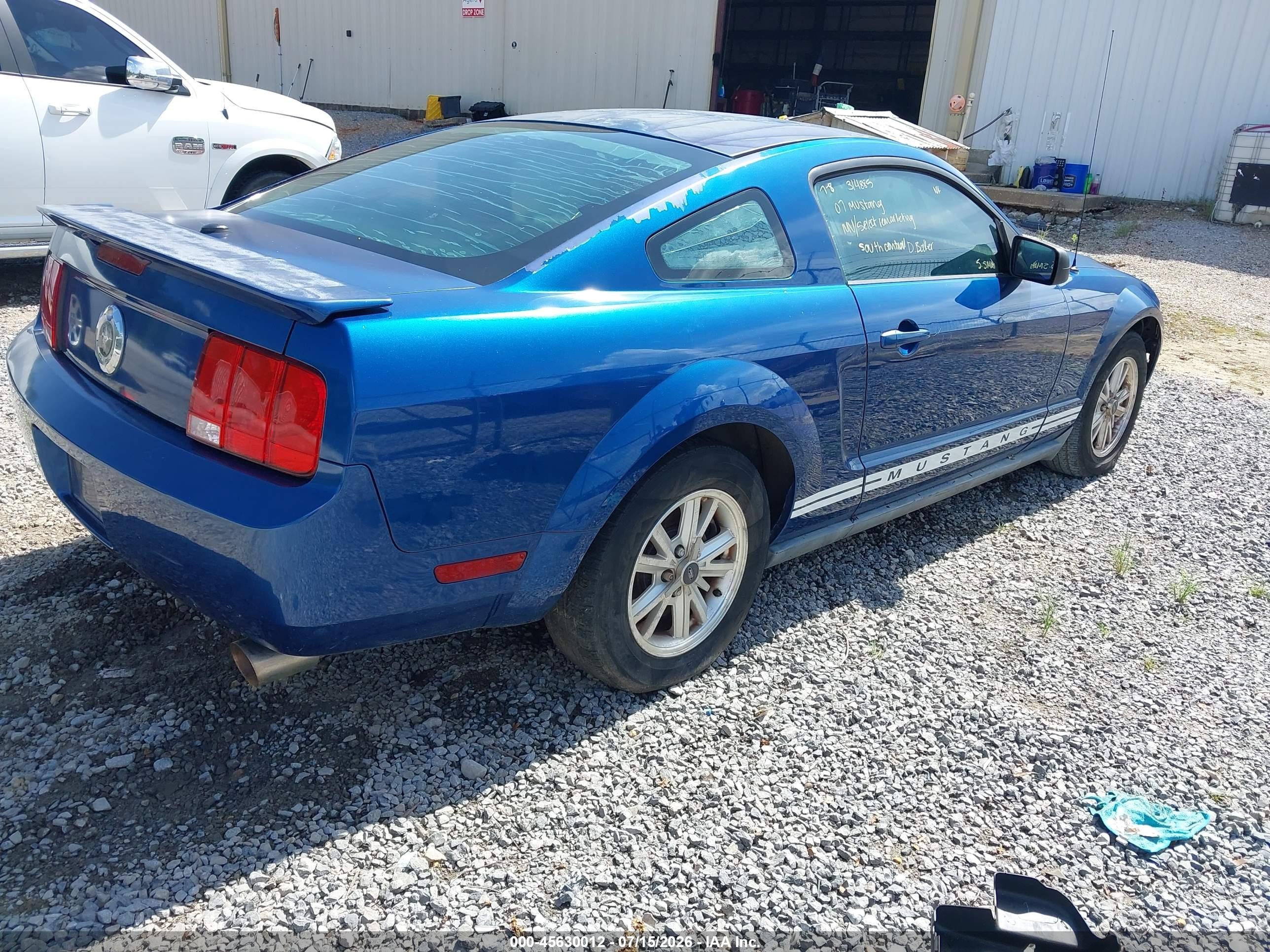 2007 Ford Mustang V6 Deluxe/v6 Premium Синий vin: 1ZVFT80N475314885