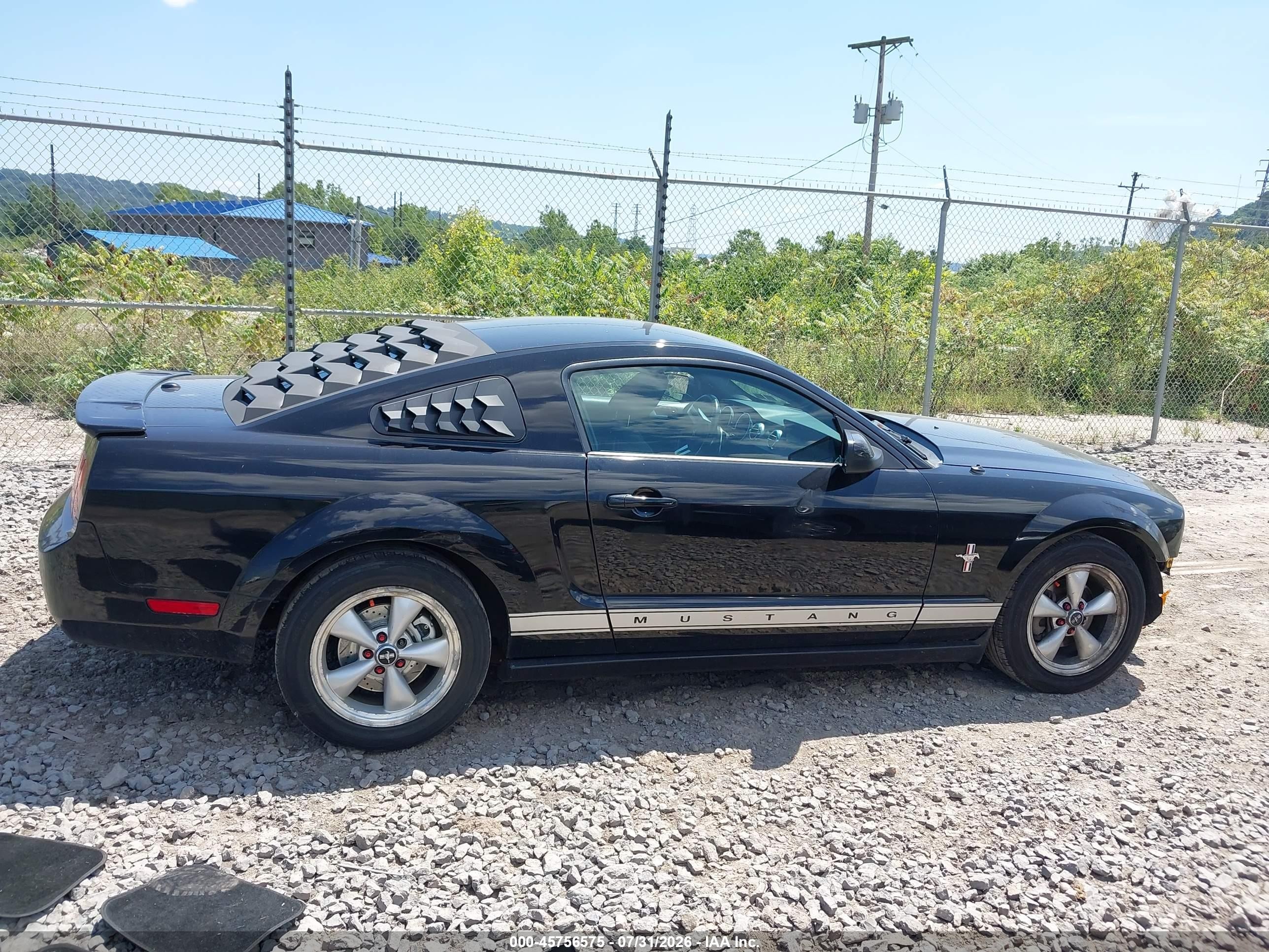 2007 Ford Mustang V6 Deluxe/v6 Premium Black vin: 1ZVFT80N475349717