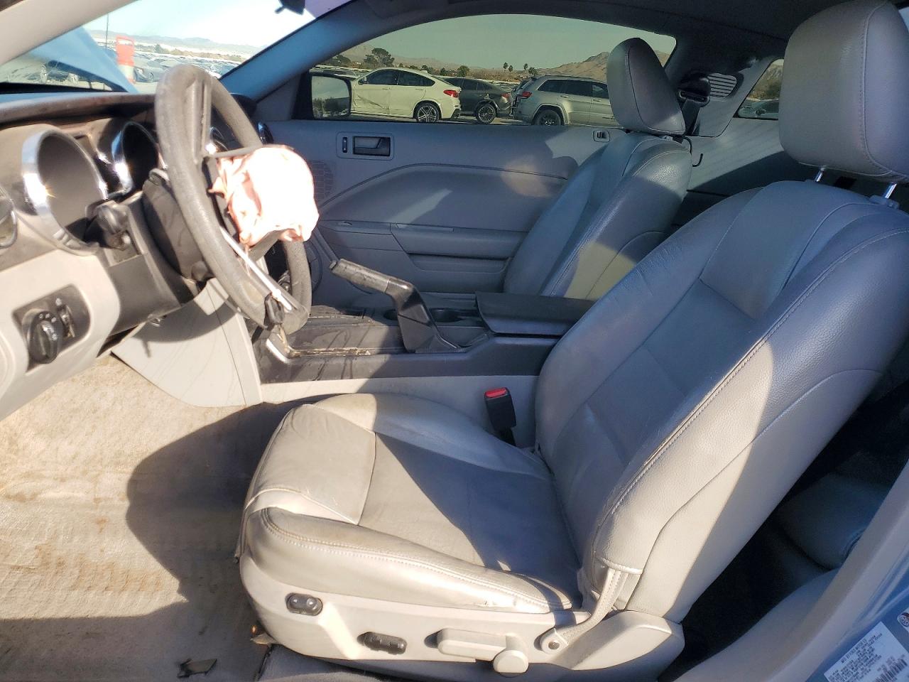 2005 Ford Mustang Blue vin: 1ZVFT80N555105006