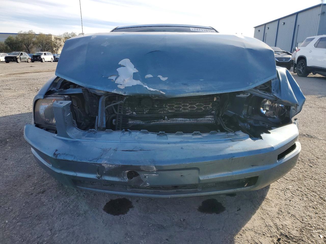 2005 Ford Mustang Blue vin: 1ZVFT80N555105006