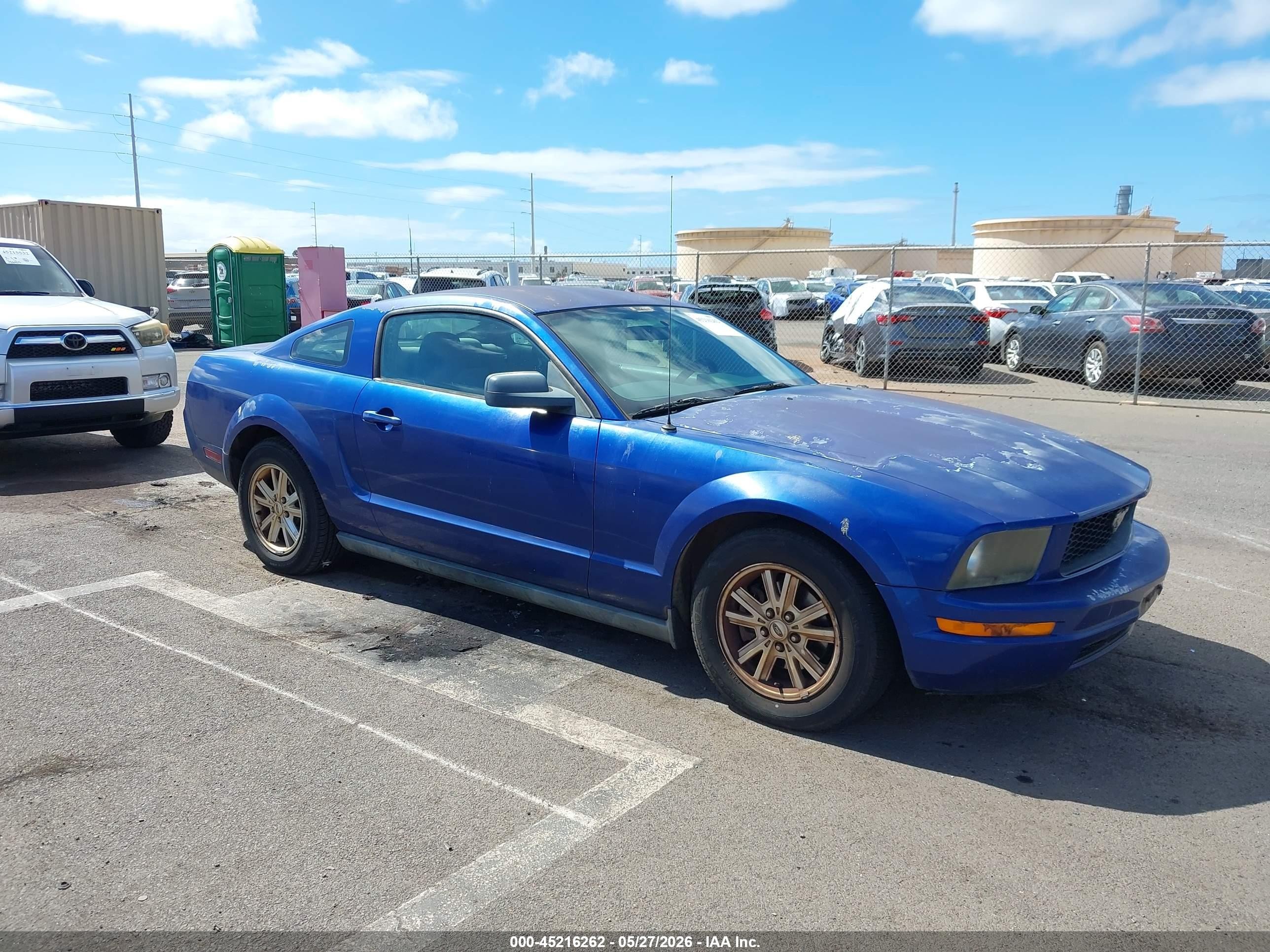 2005 Ford Mustang V6 Deluxe/v6 Premium Blue vin: 1ZVFT80N555163181