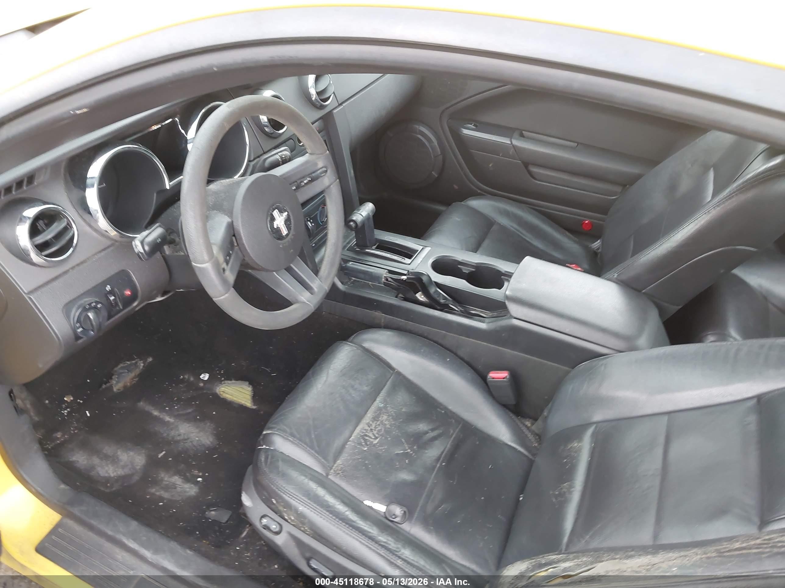 2006 Ford Mustang V6 Yellow vin: 1ZVFT80N565116802