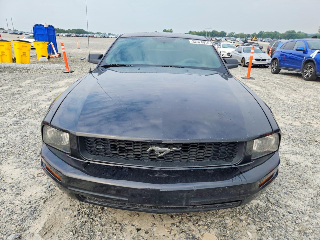 2006 Ford Mustang Черный vin: 1ZVFT80N565159200