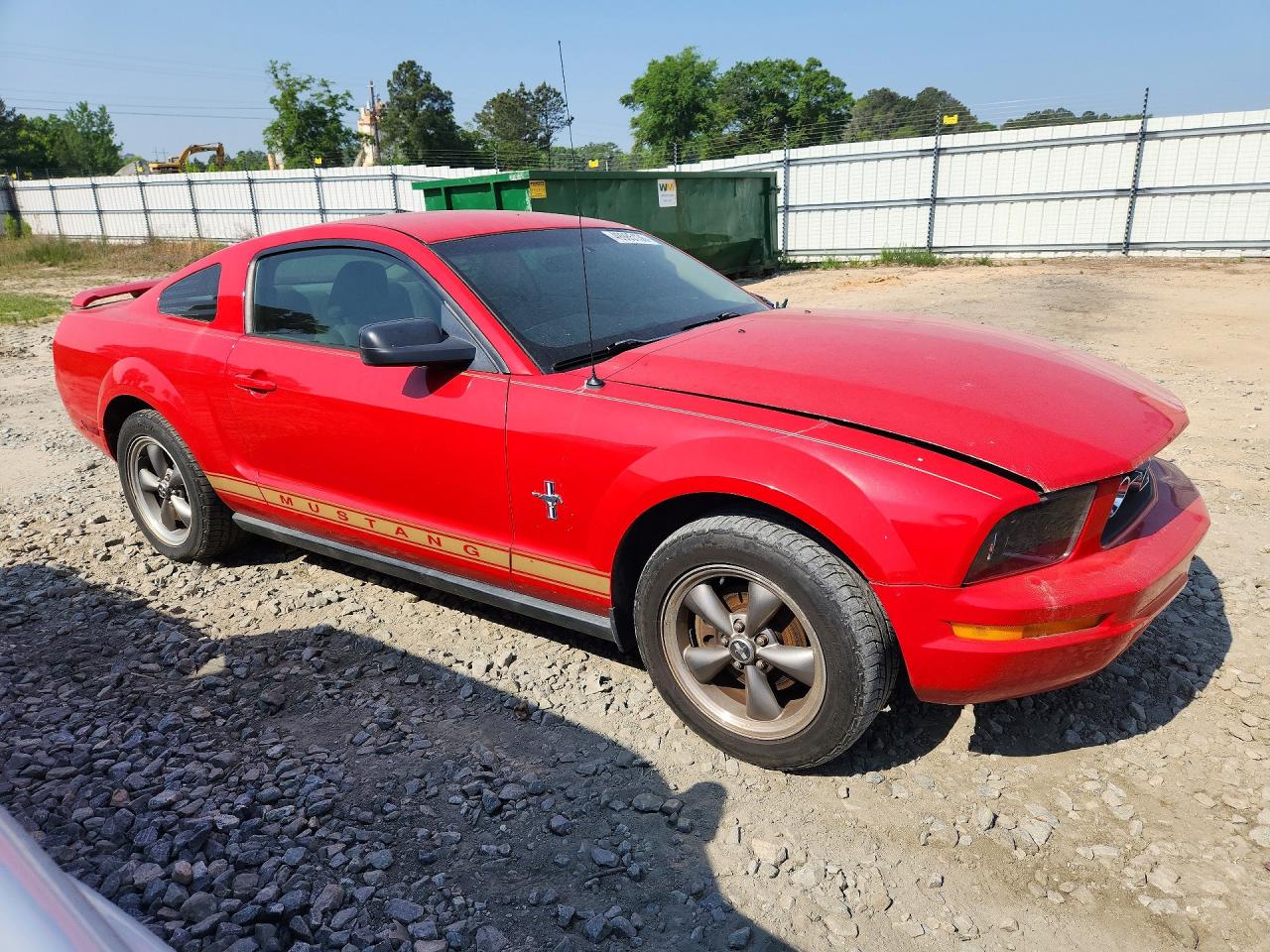 2006 Ford Mustang Red vin: 1ZVFT80N565175669