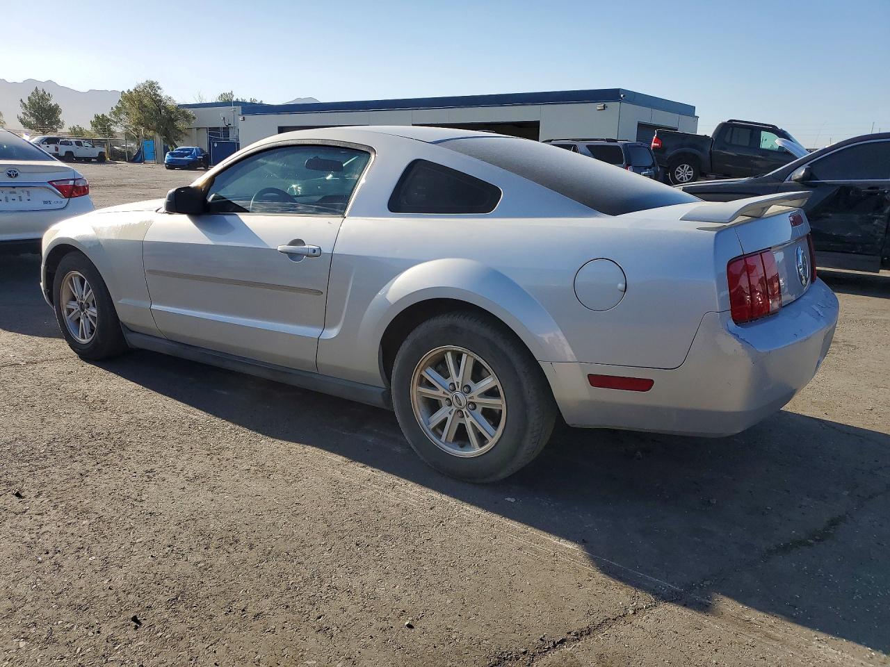 2006 Ford Mustang Silver vin: 1ZVFT80N565192827