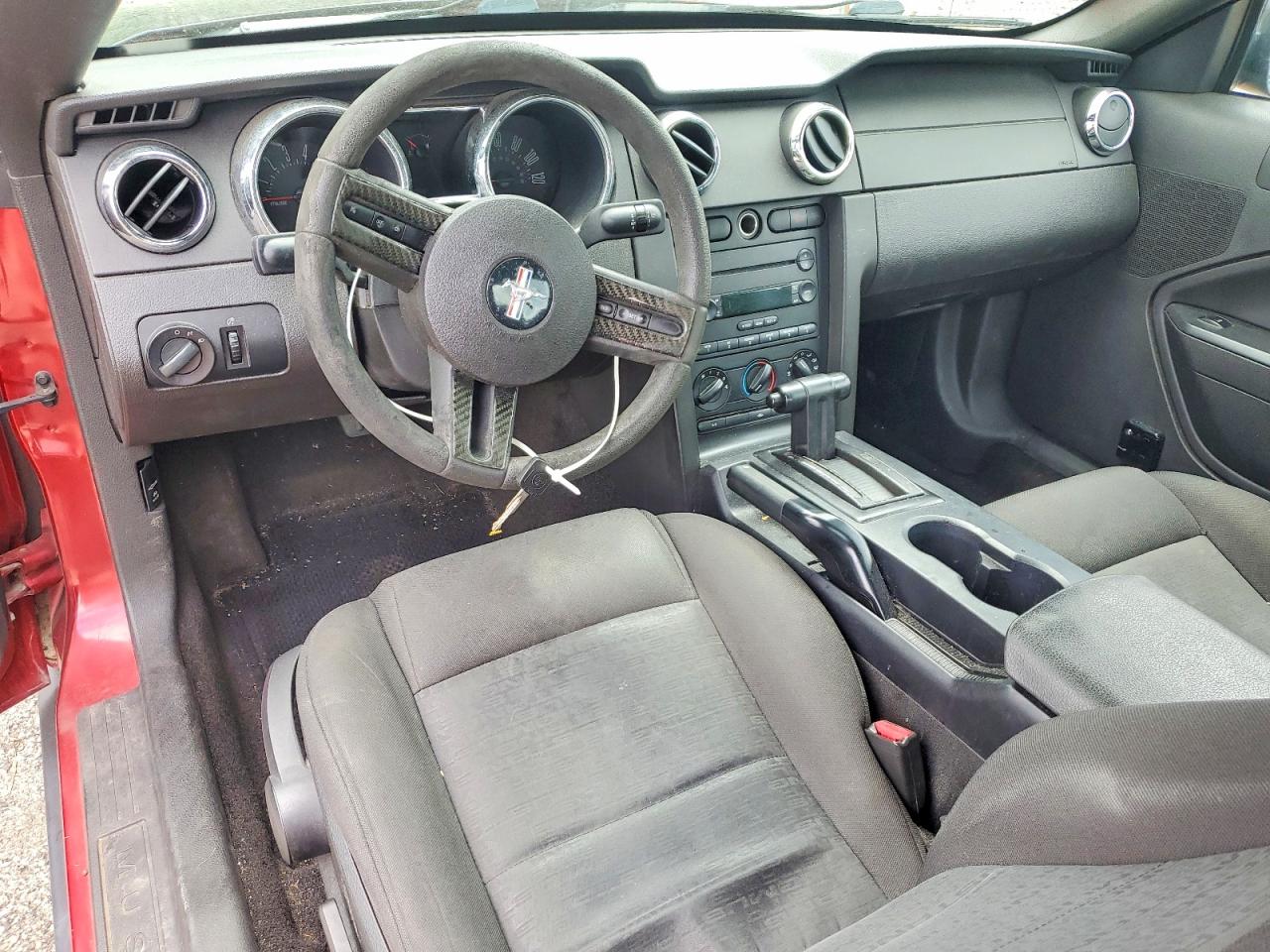 2006 Ford Mustang Бордовый vin: 1ZVFT80N565250483