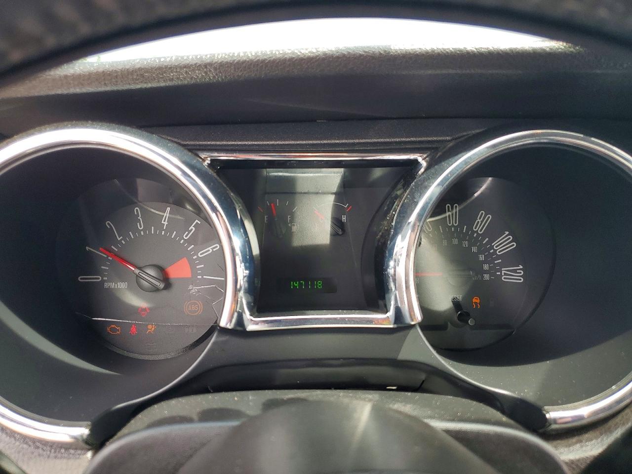 2007 Ford Mustang White vin: 1ZVFT80N575233555