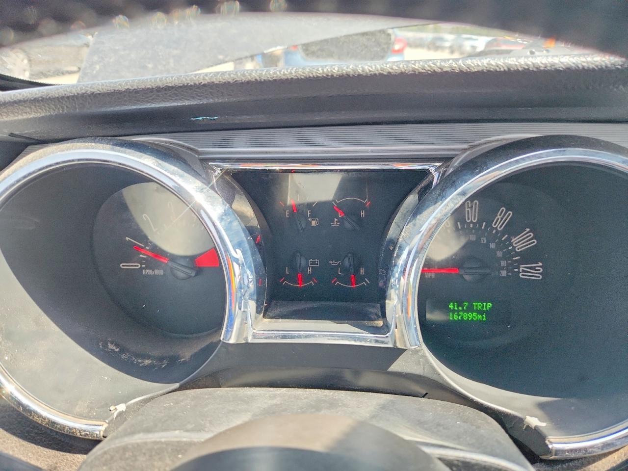 2007 Ford Mustang Серый vin: 1ZVFT80N575250839