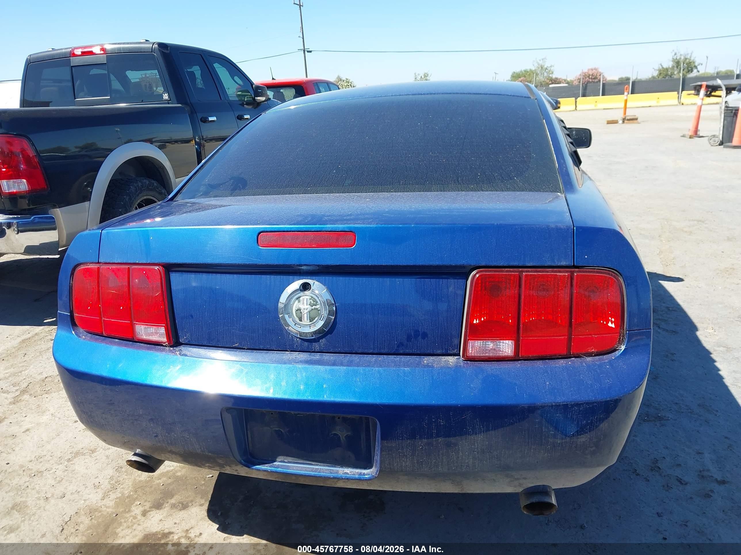 2007 Ford Mustang V6 Deluxe/v6 Premium Dark Blue vin: 1ZVFT80N575270735