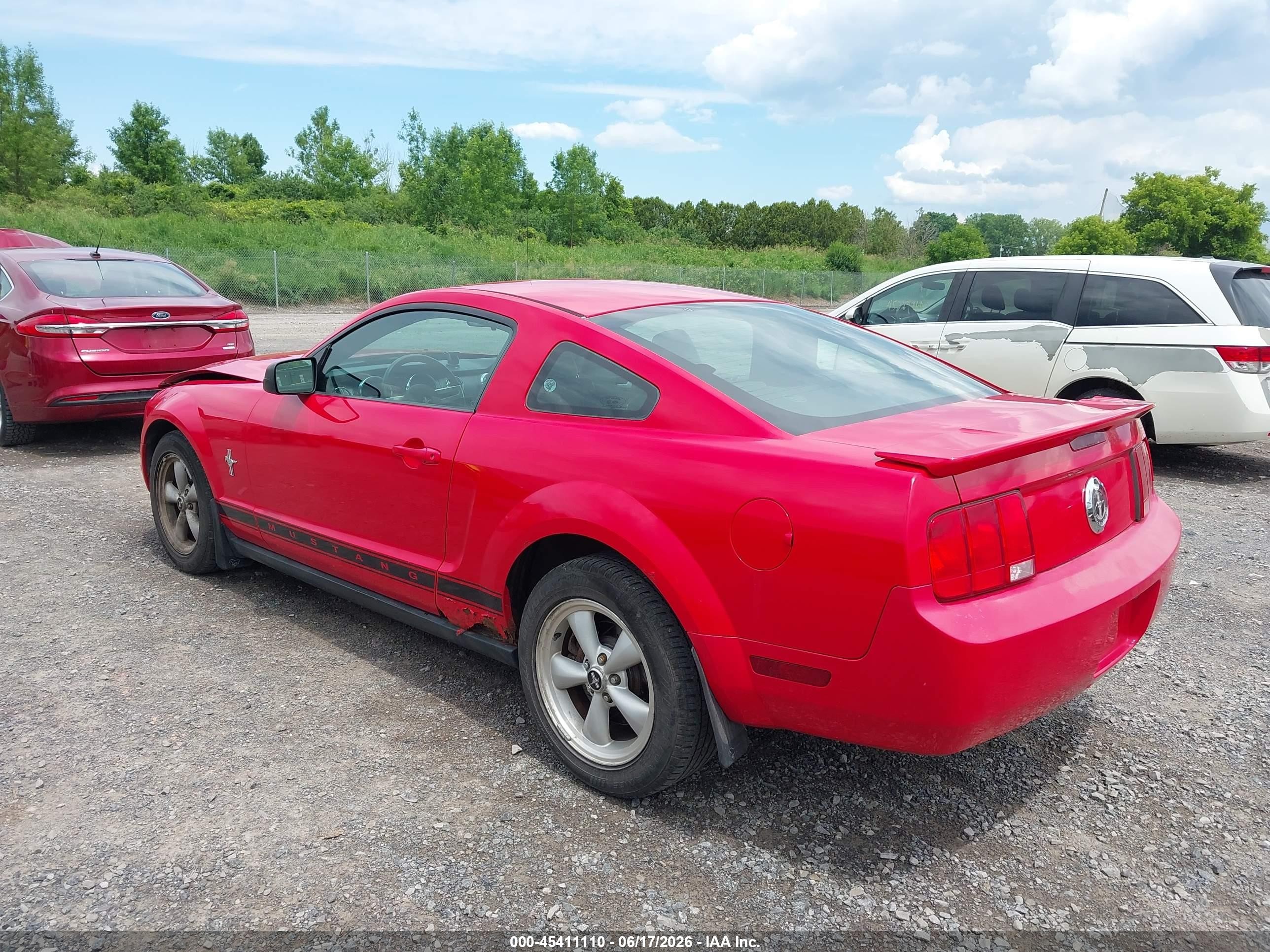 2007 Ford Mustang V6 Deluxe/v6 Premium Red vin: 1ZVFT80N575356790