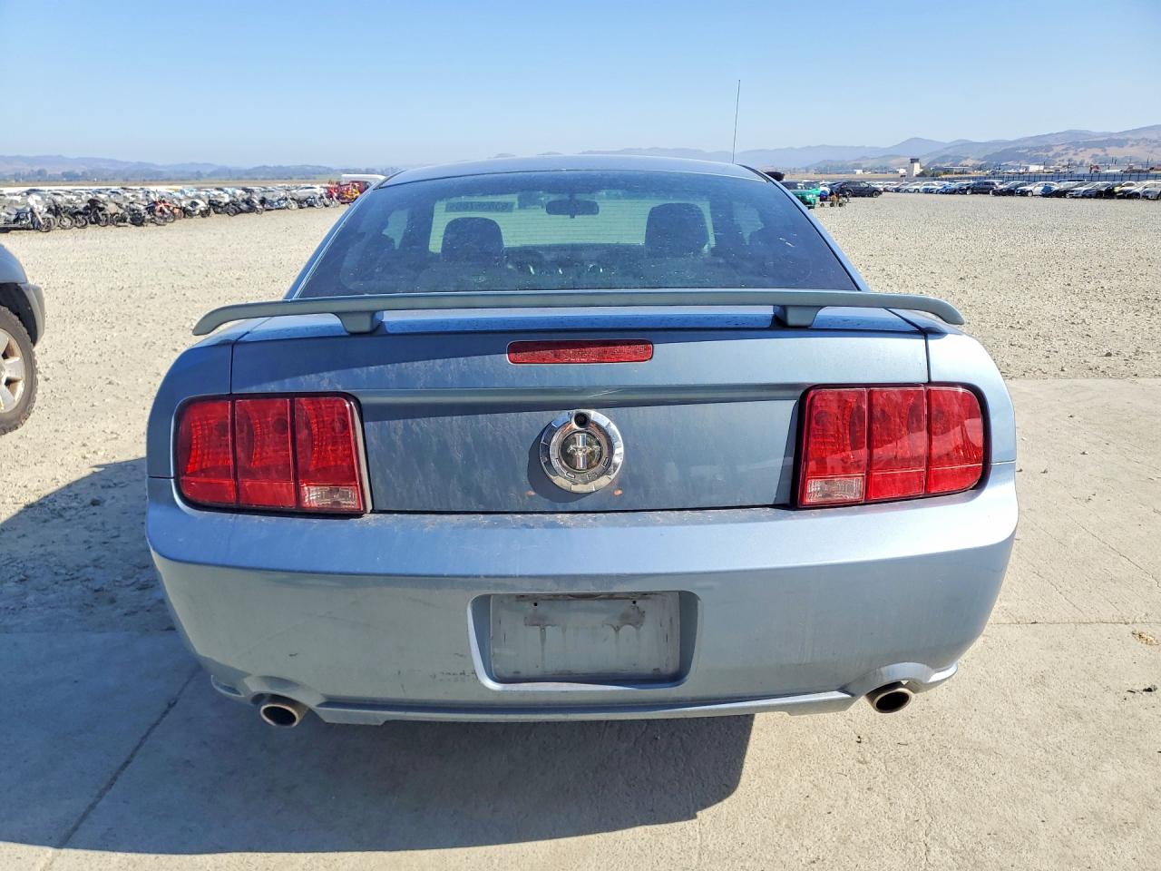 2005 Ford Mustang Blue vin: 1ZVFT80N655137382
