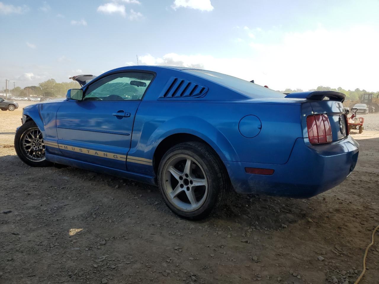 2005 Ford Mustang Blue vin: 1ZVFT80N655154652