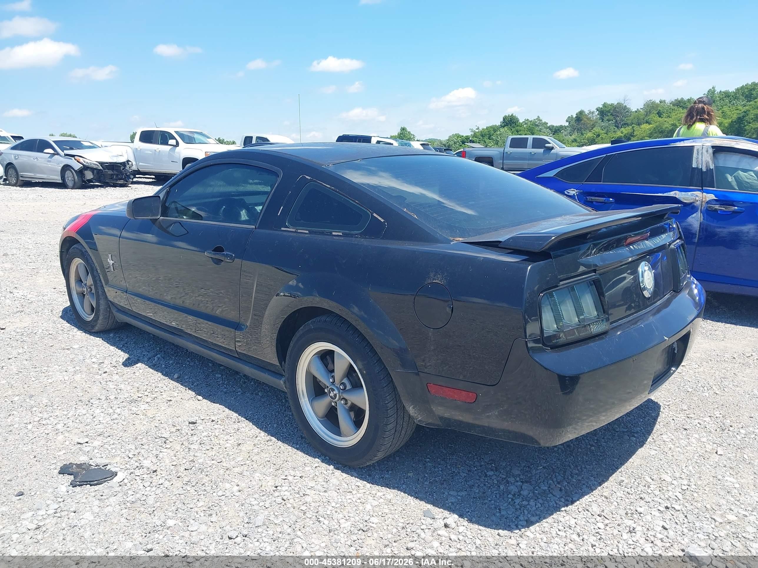2006 Ford Mustang V6 Black vin: 1ZVFT80N665168035