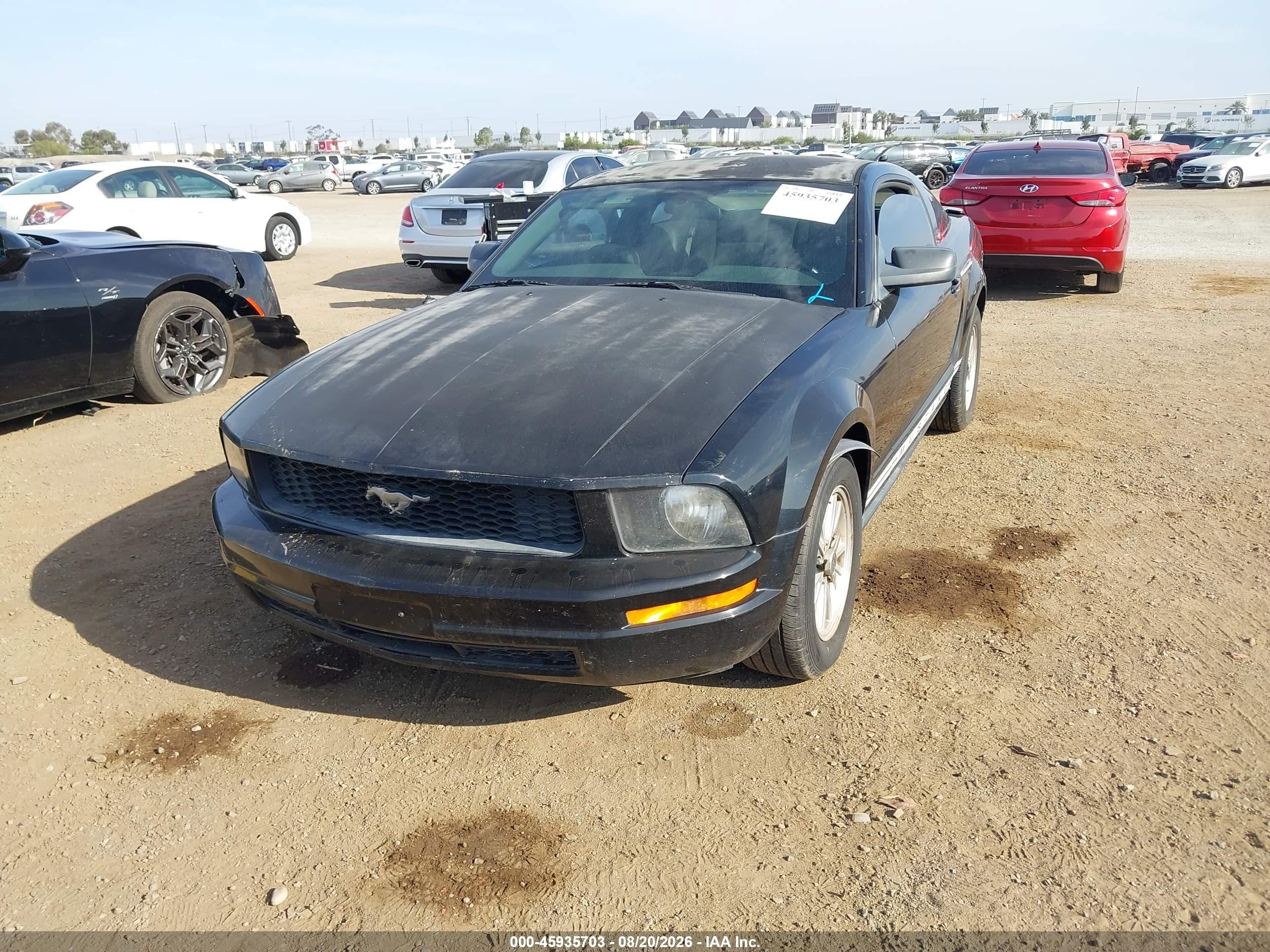 2007 Ford Mustang V6 Deluxe/v6 Premium Черный vin: 1ZVFT80N675341571