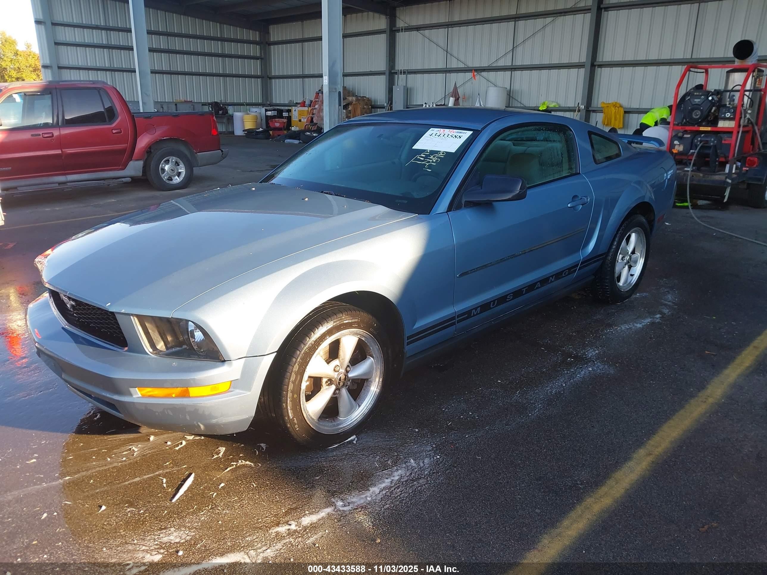 2005 Ford Mustang V6 Deluxe/v6 Premium Blue vin: 1ZVFT80N755173789