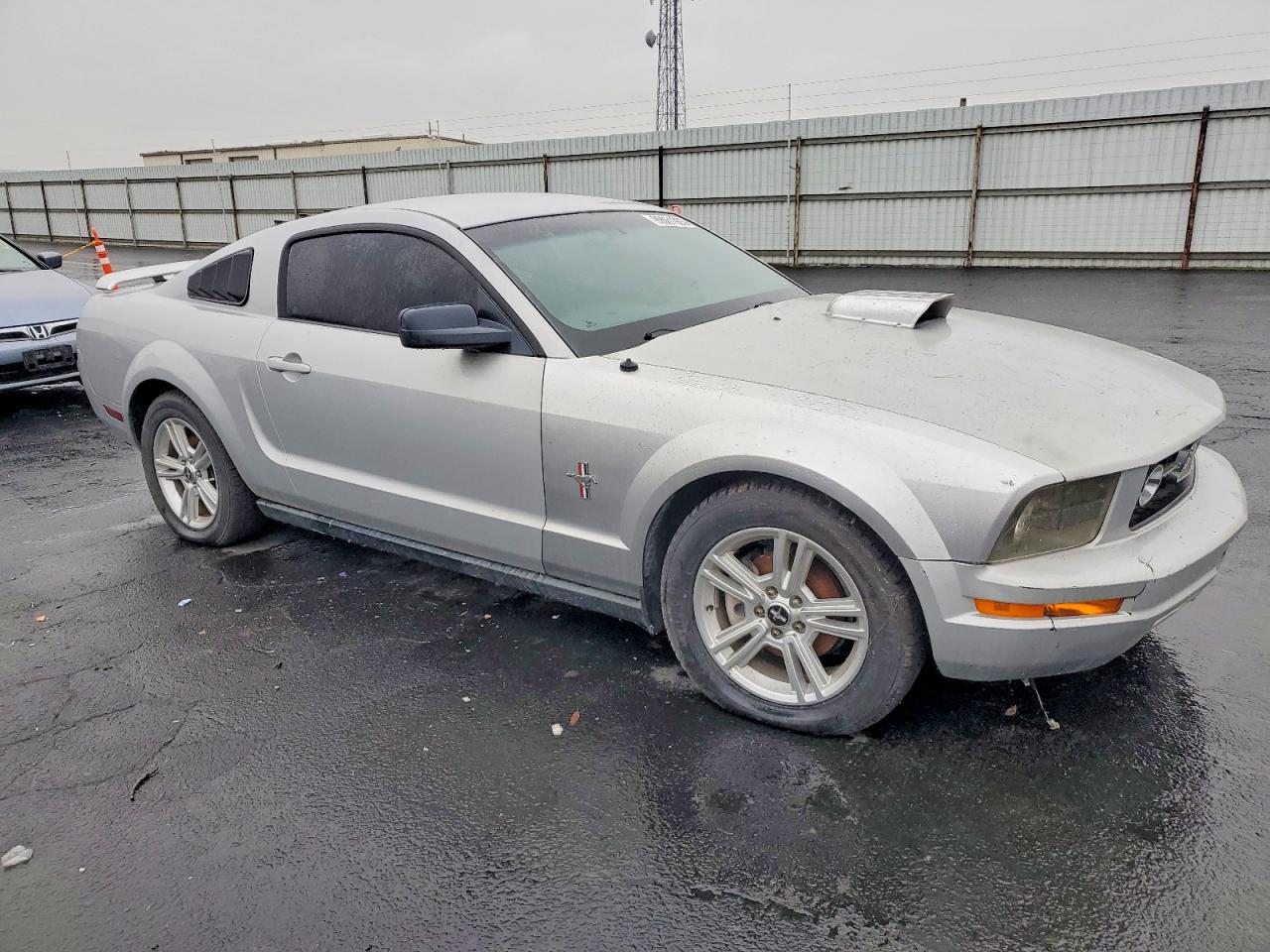 2006 Ford Mustang Silver vin: 1ZVFT80N765118597