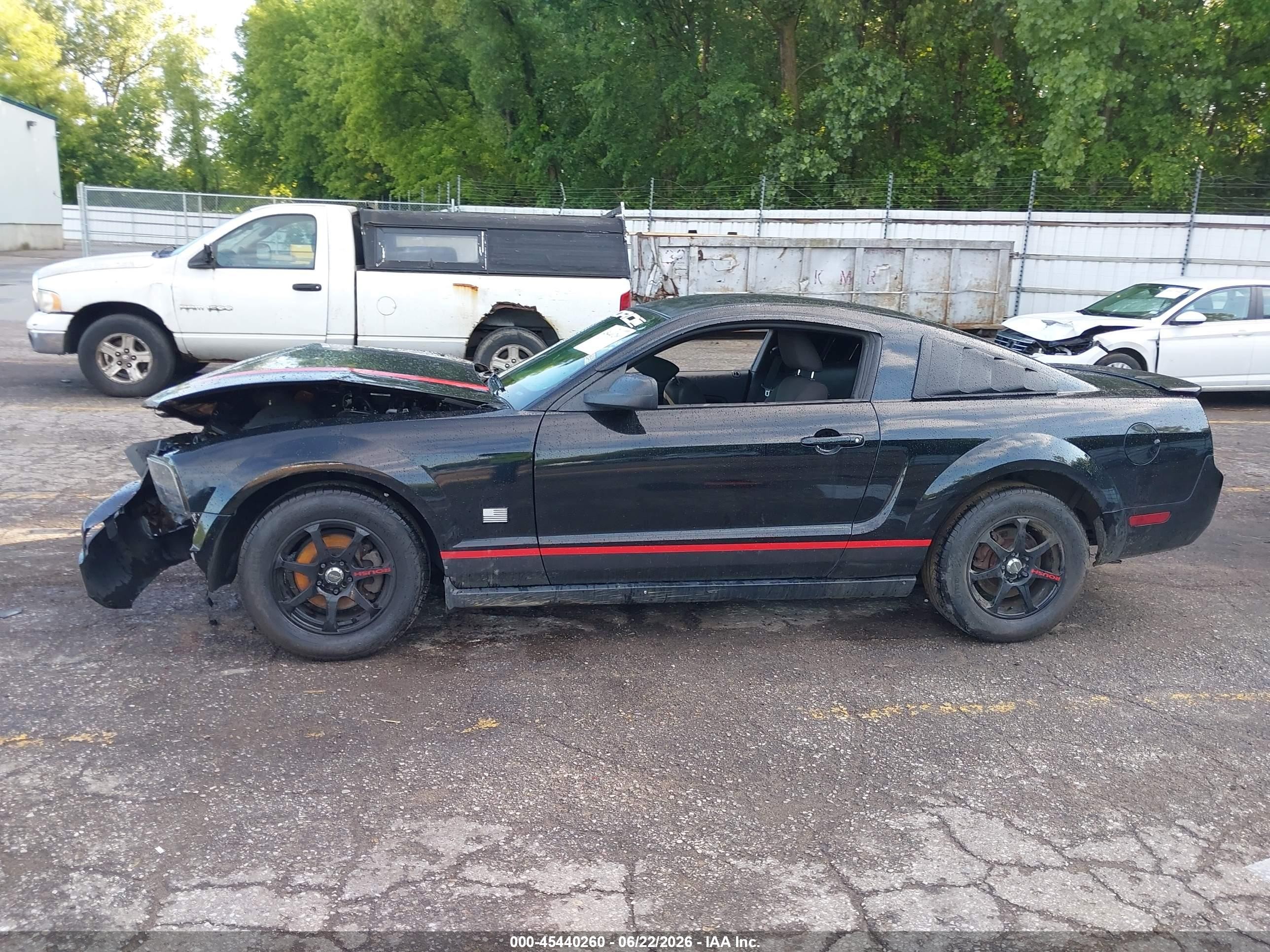 2007 Ford Mustang V6 Deluxe/v6 Premium Black vin: 1ZVFT80N775208267