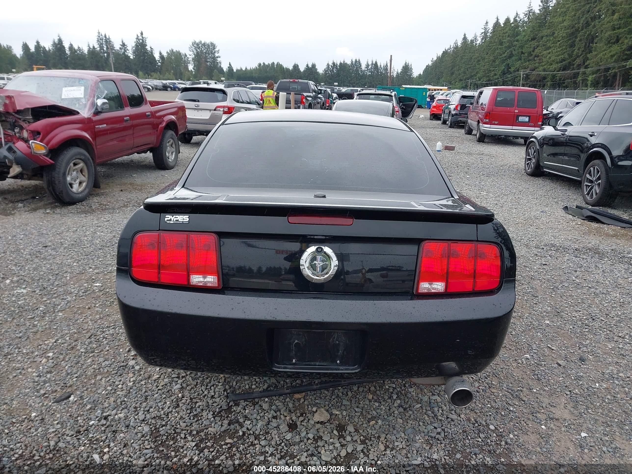 2007 Ford Mustang V6 Deluxe/v6 Premium Black vin: 1ZVFT80N775308627