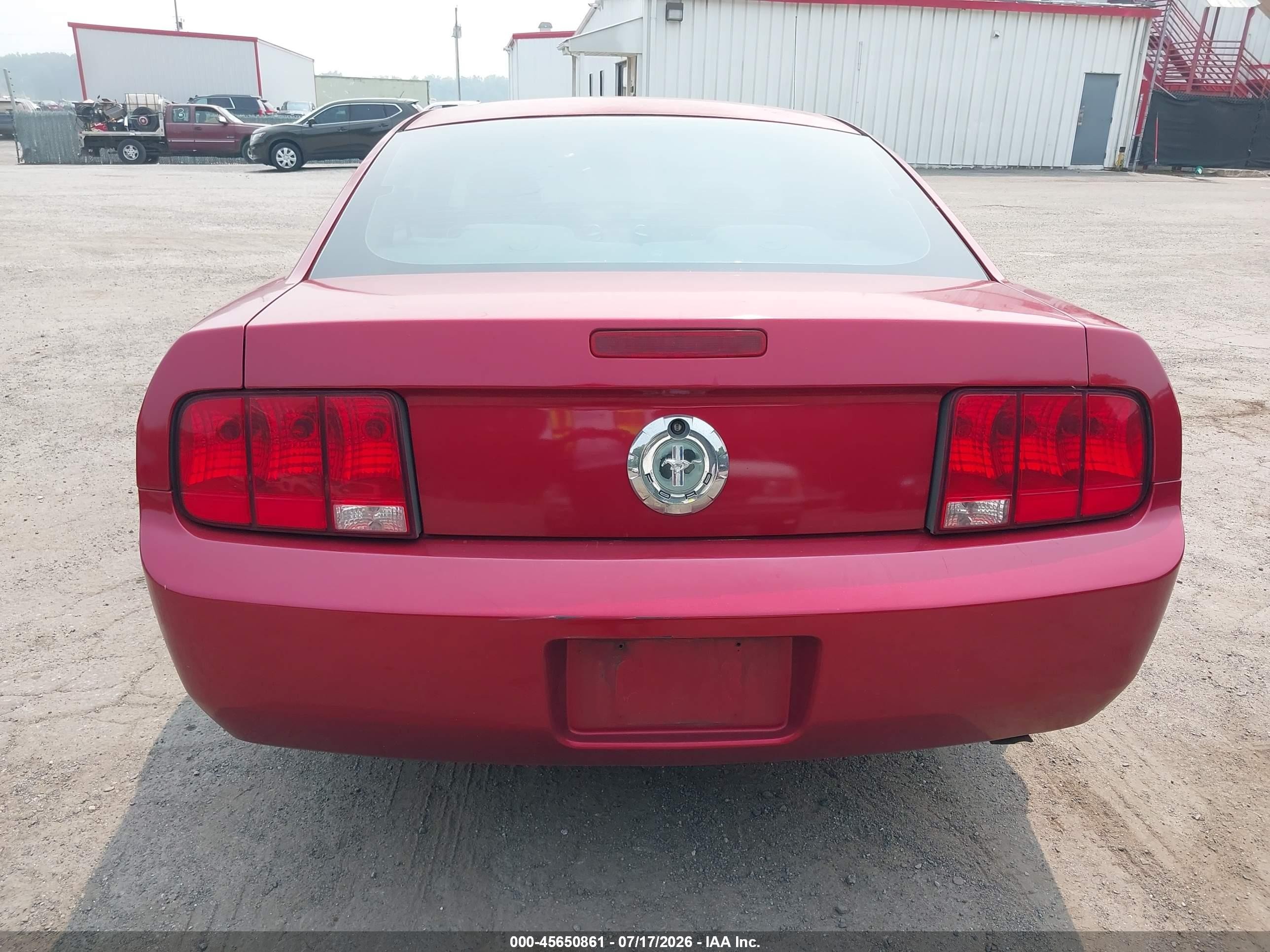 2007 Ford Mustang V6 Deluxe/v6 Premium Red vin: 1ZVFT80N775337142