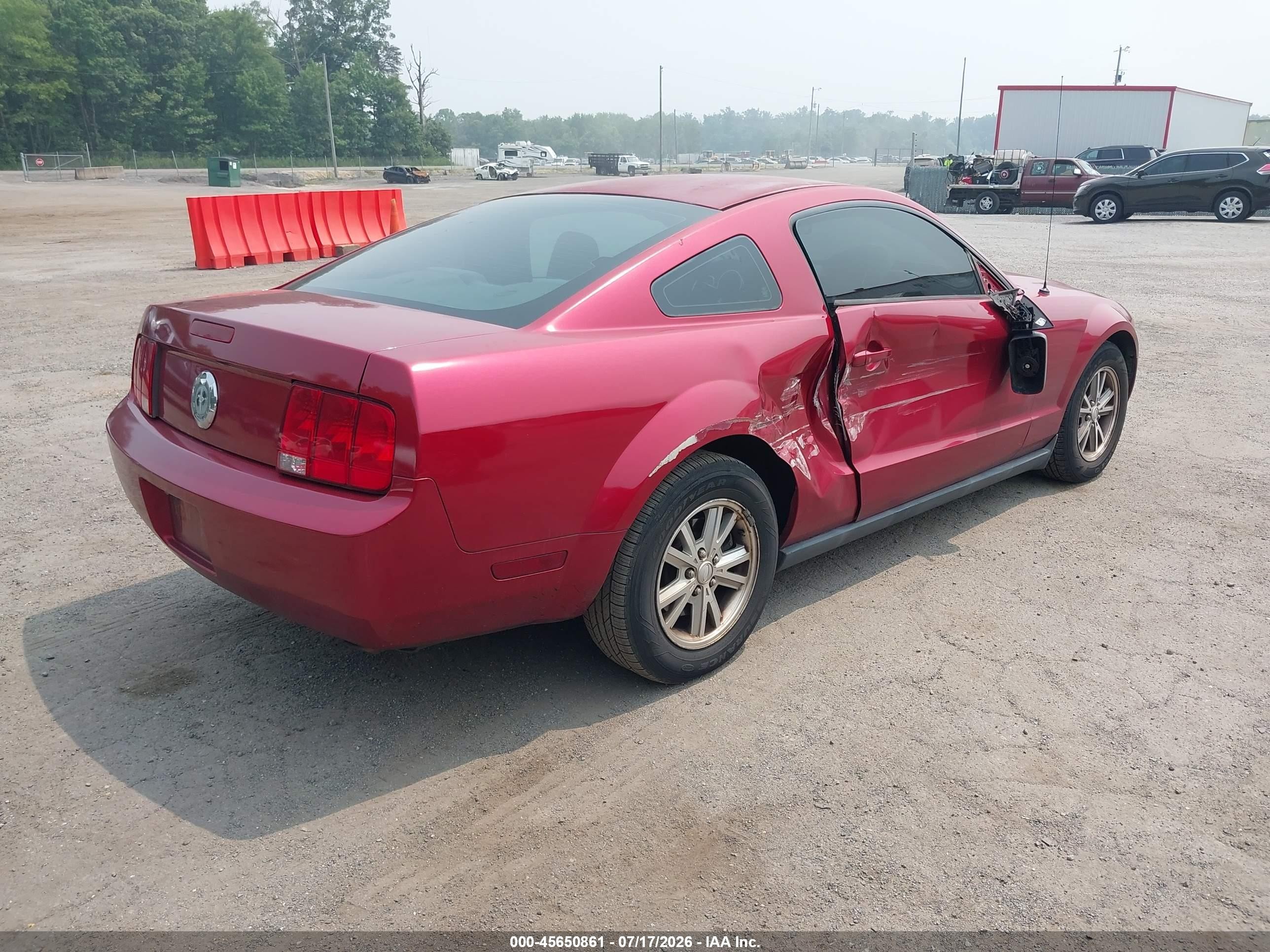 2007 Ford Mustang V6 Deluxe/v6 Premium Red vin: 1ZVFT80N775337142