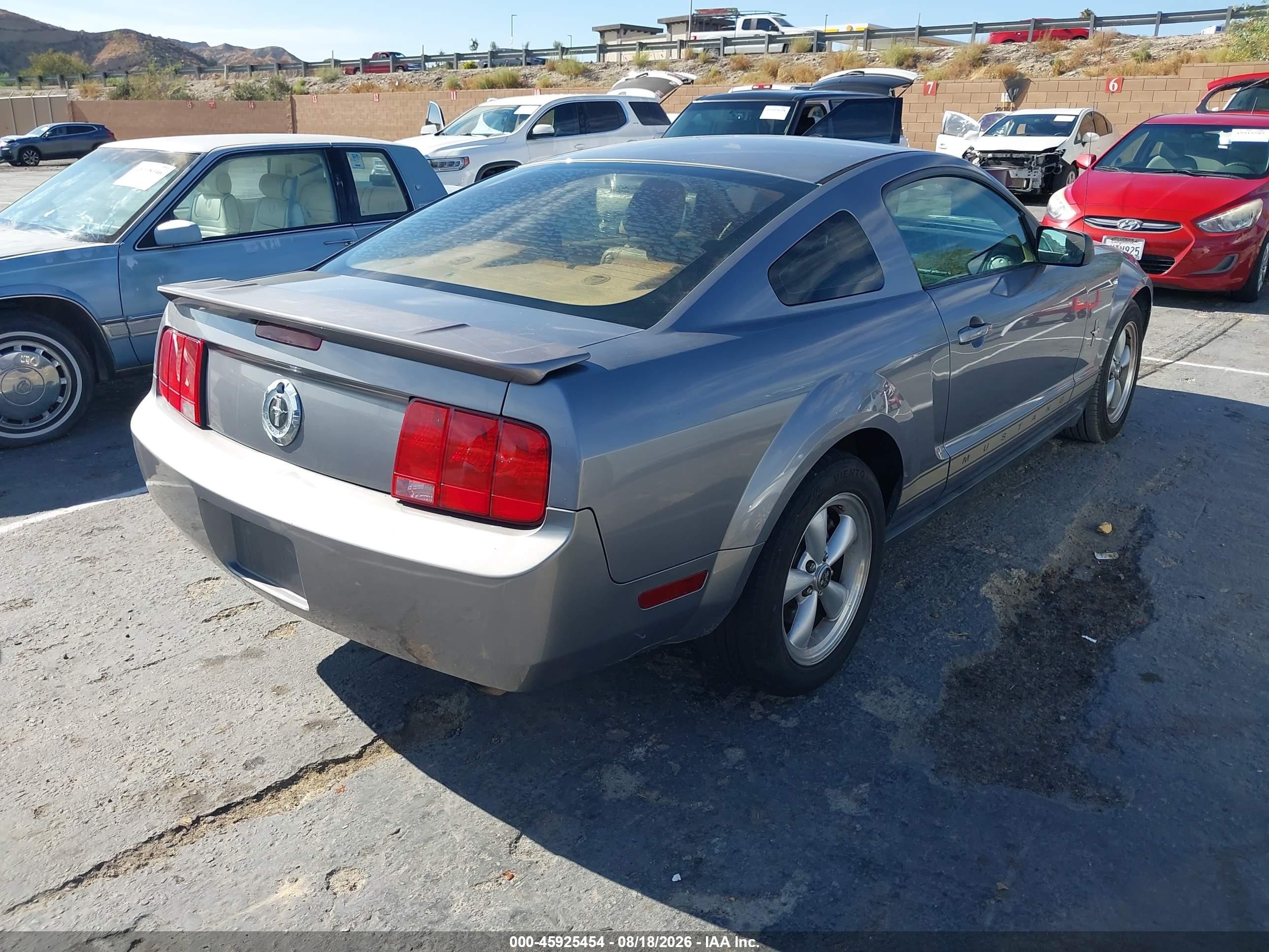 2007 Ford Mustang V6 Deluxe/v6 Premium Gray vin: 1ZVFT80N775367497