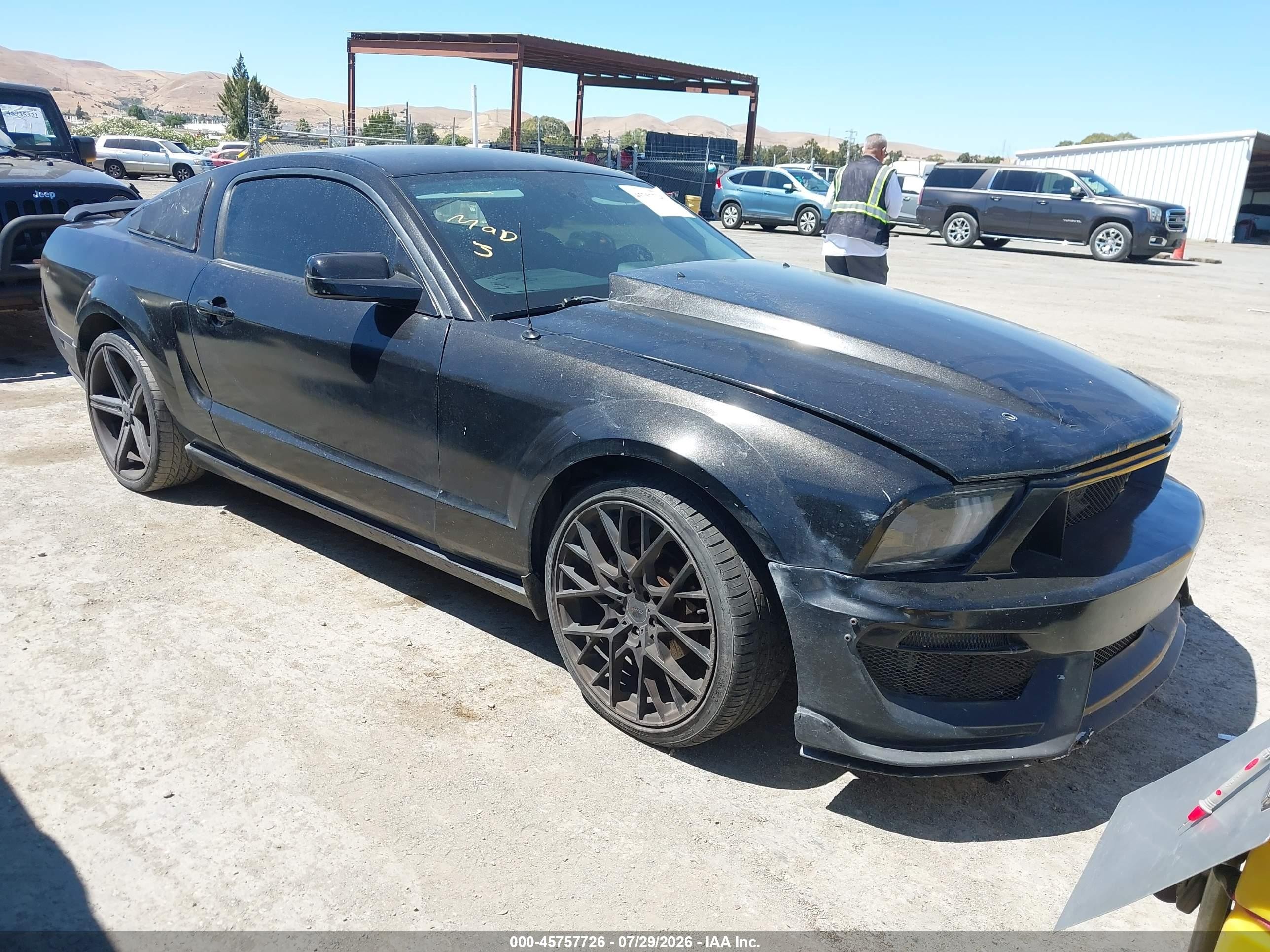2005 Ford Mustang V6 Deluxe/v6 Premium Black vin: 1ZVFT80N955155049