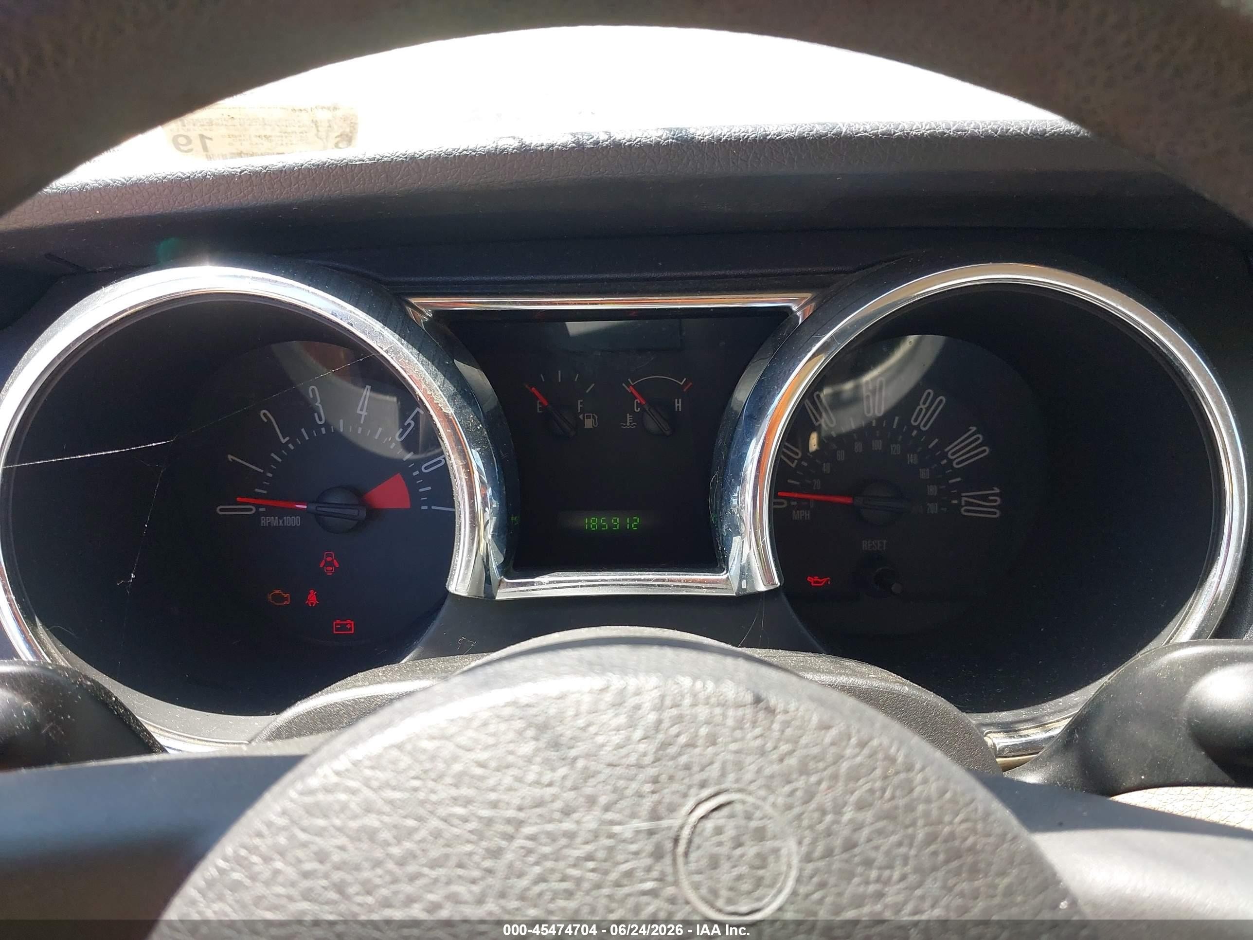 2005 Ford Mustang V6 Deluxe/v6 Premium Gray vin: 1ZVFT80N955178010