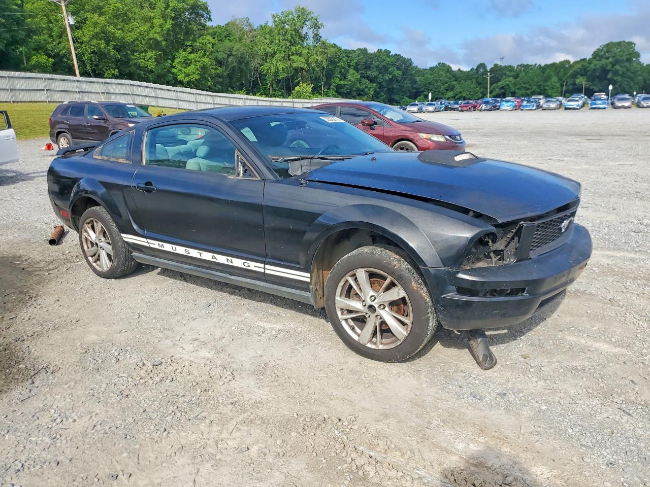 2006 Ford Mustang Черный vin: 1ZVFT80N965101459