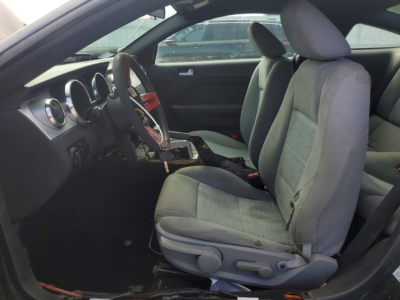 2006 Ford Mustang Черный vin: 1ZVFT80N965101459