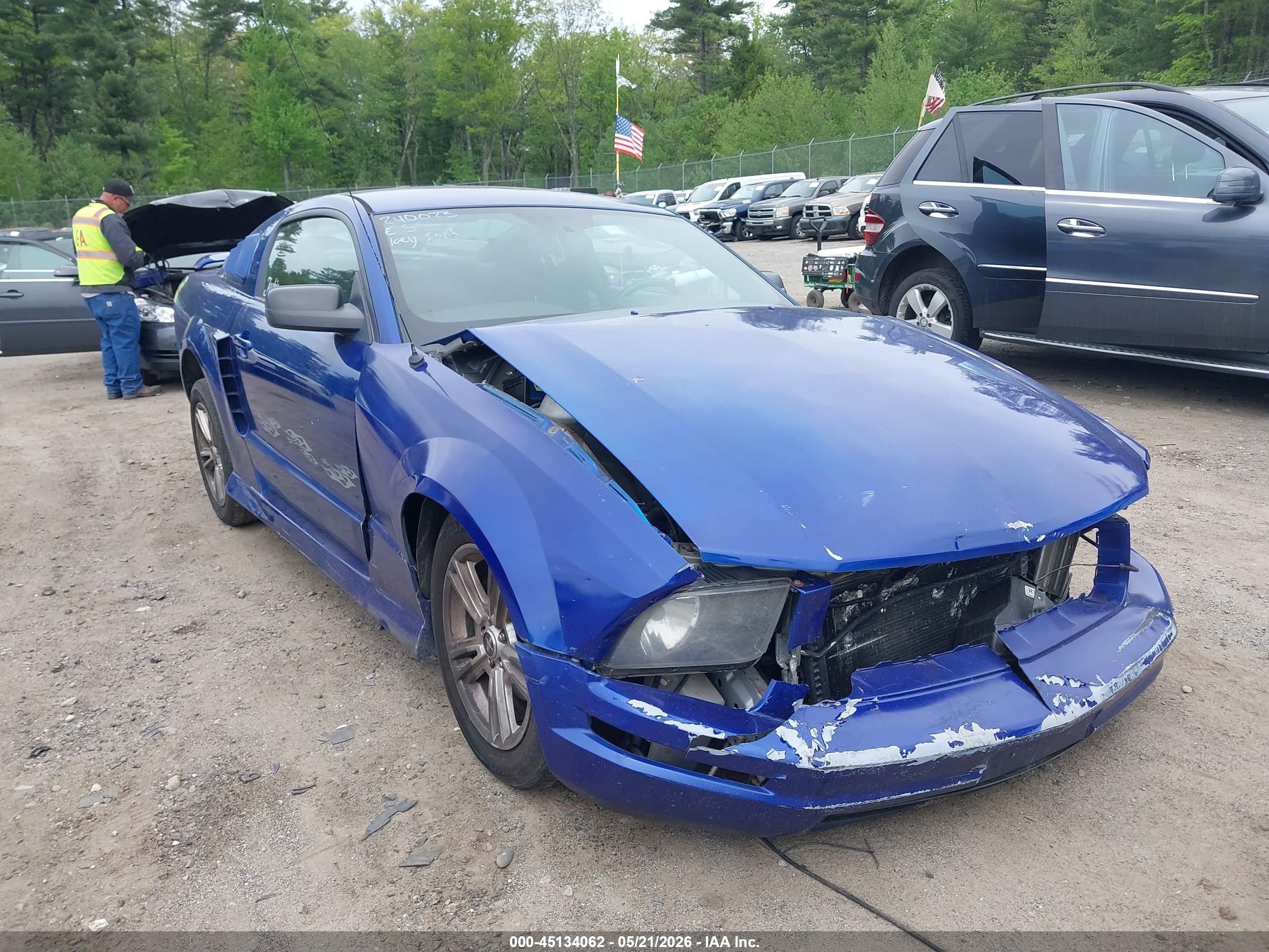2006 Ford Mustang V6 Blue vin: 1ZVFT80N965130329