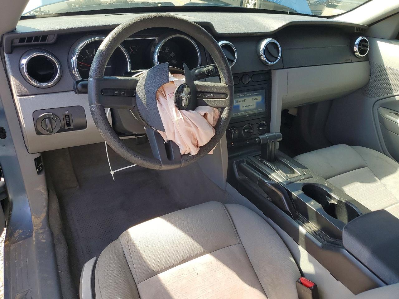 2006 Ford Mustang Синий vin: 1ZVFT80N965157739