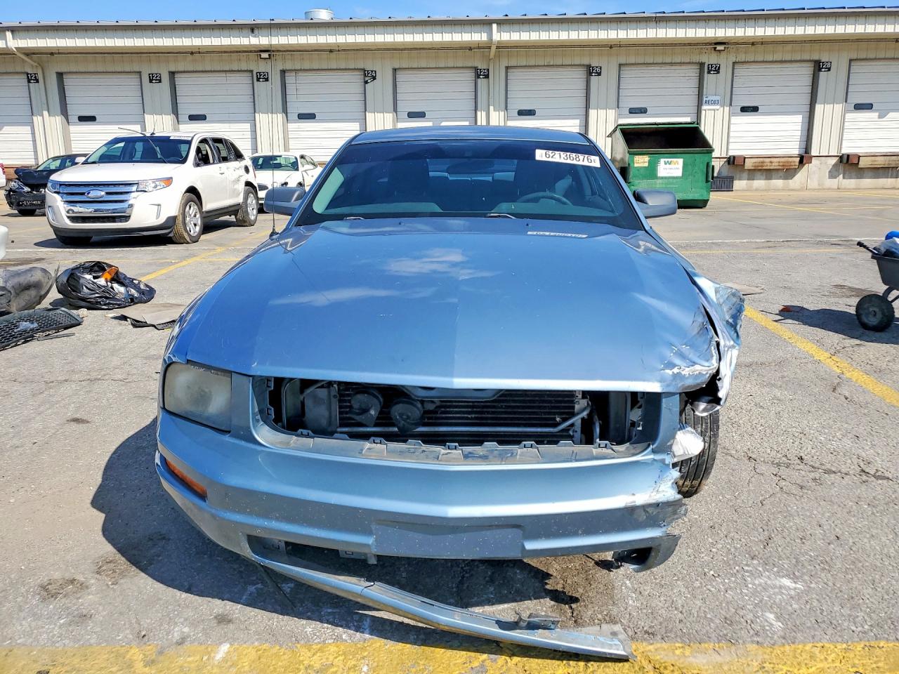 2006 Ford Mustang Синий vin: 1ZVFT80N965157739