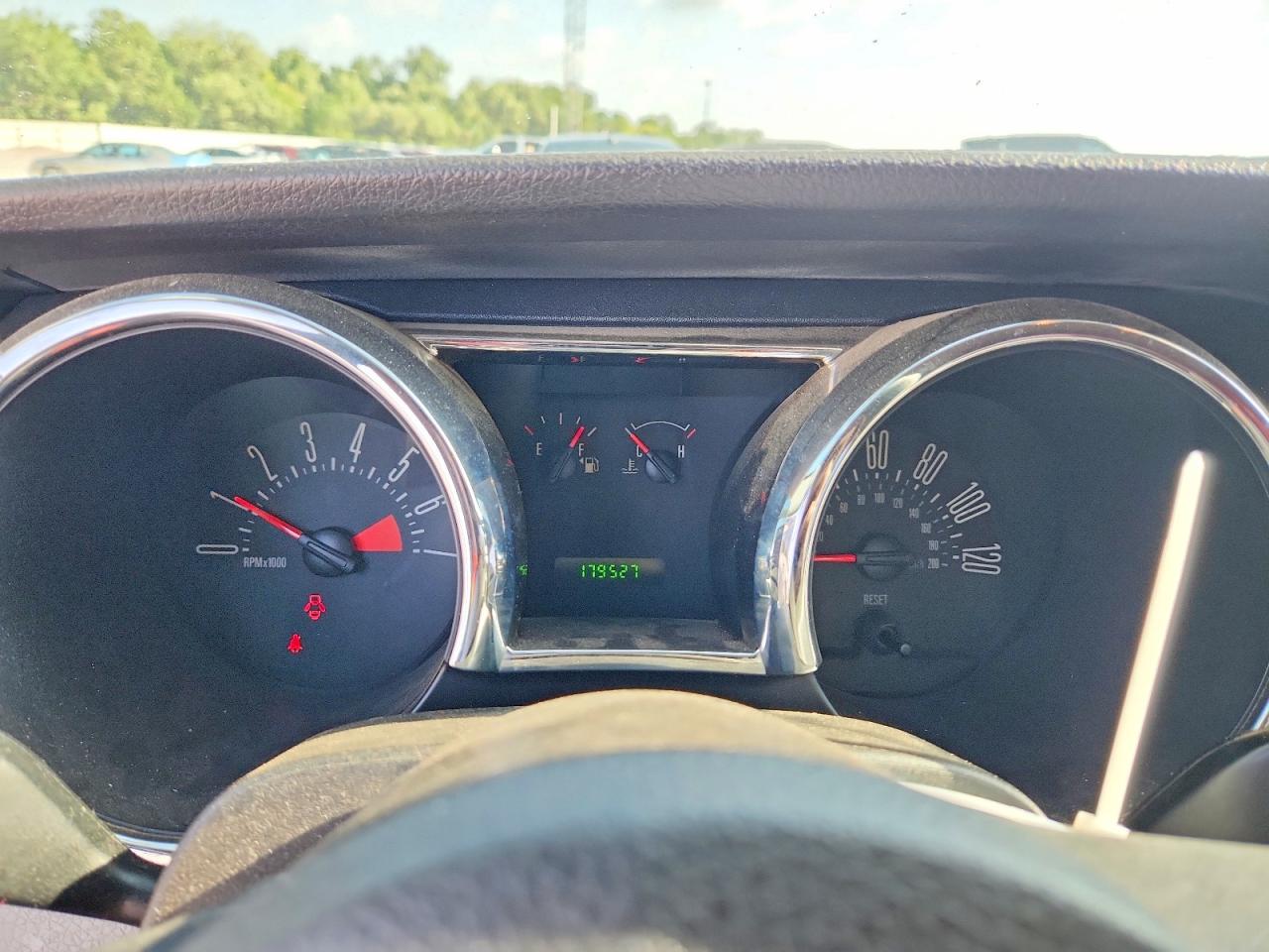 2005 Ford Mustang Черный vin: 1ZVFT80NX55154573