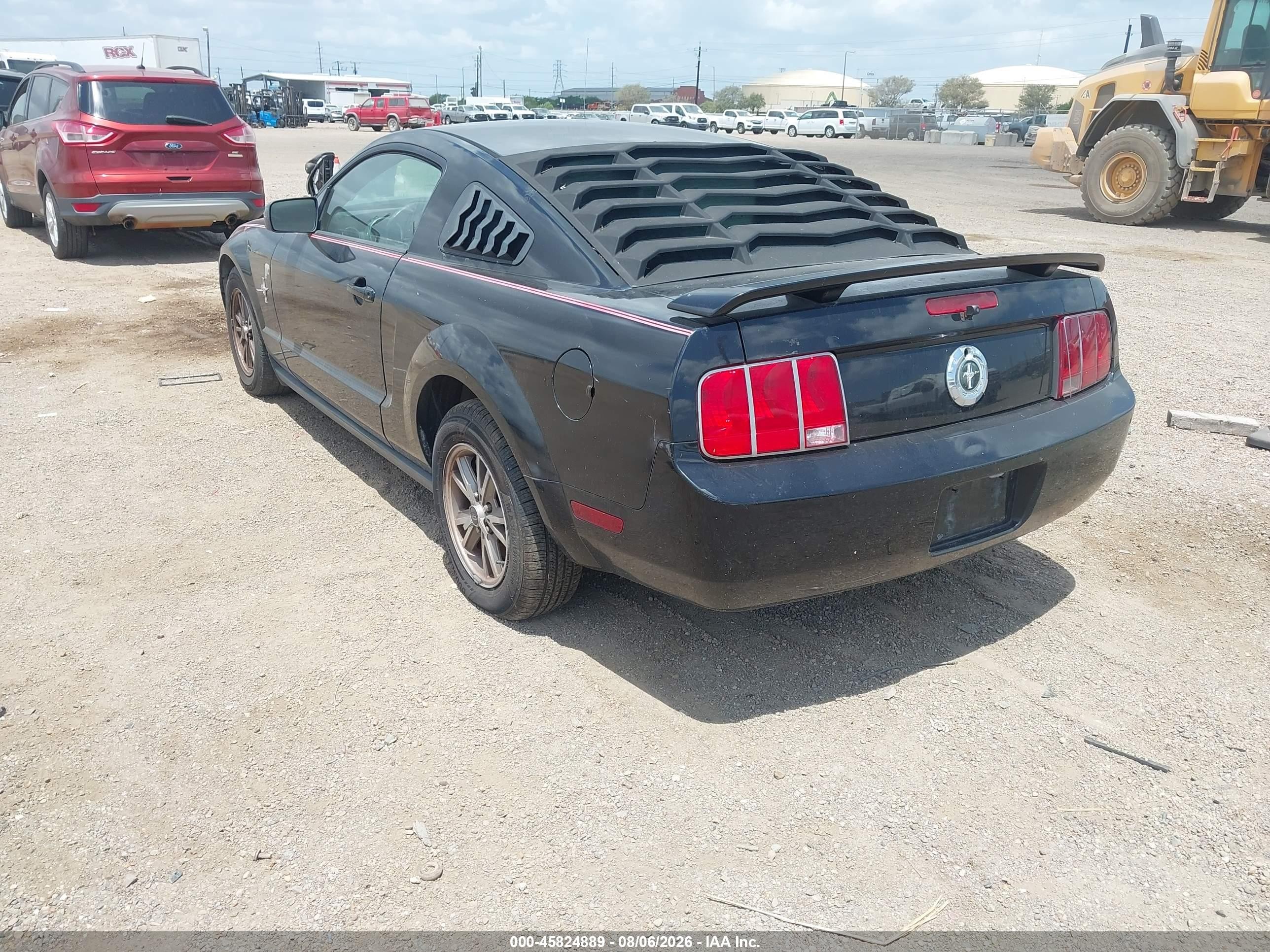 2005 Ford Mustang V6 Deluxe/v6 Premium Black vin: 1ZVFT80NX55171647