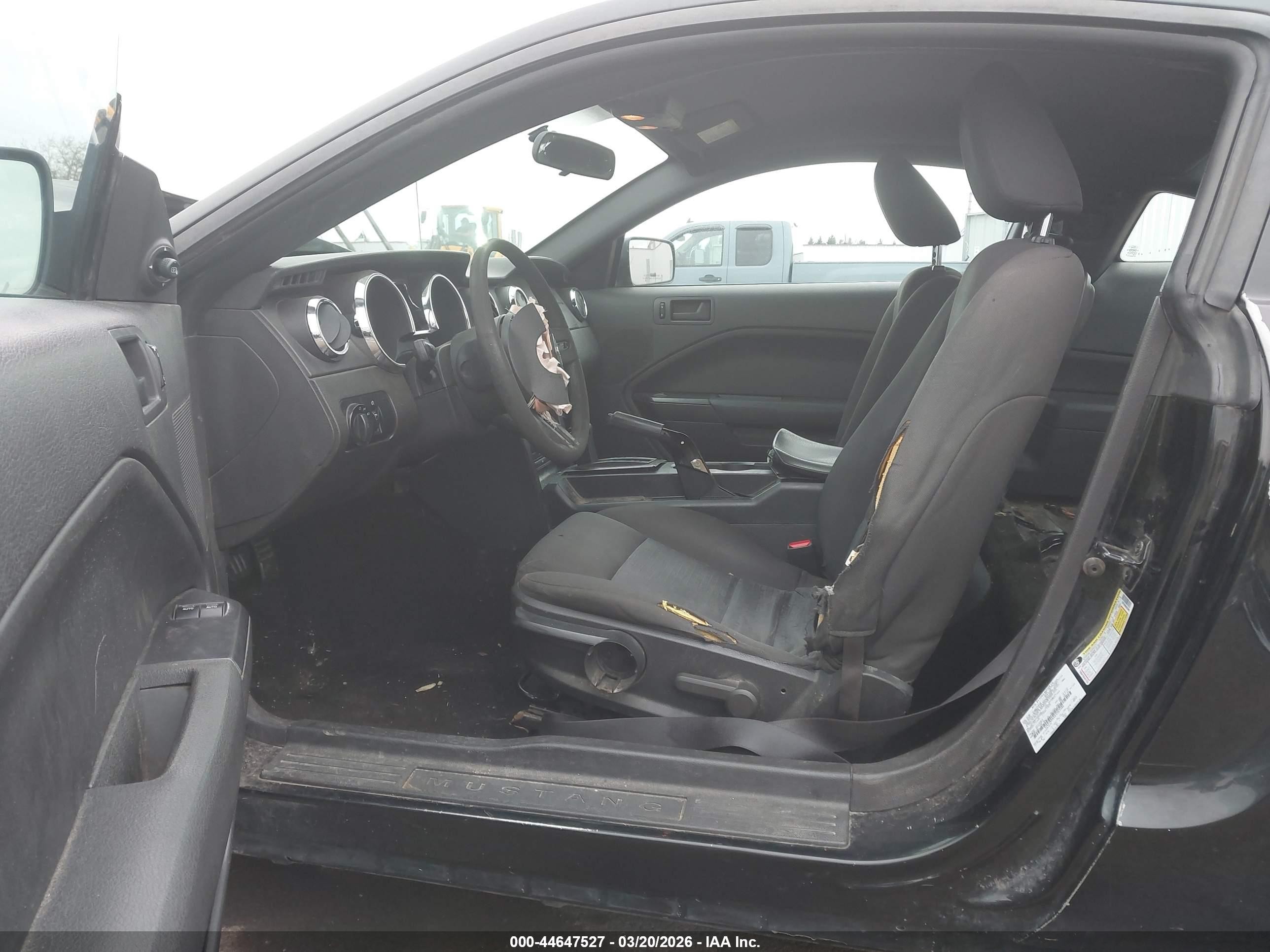 2006 Ford Mustang V6 Black vin: 1ZVFT80NX65263486
