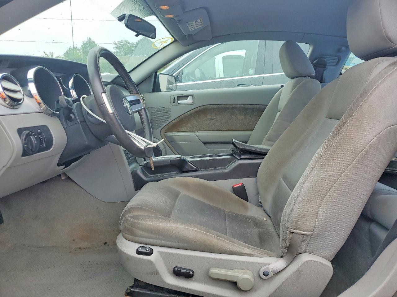 2007 Ford Mustang Gray vin: 1ZVFT80NX75243160