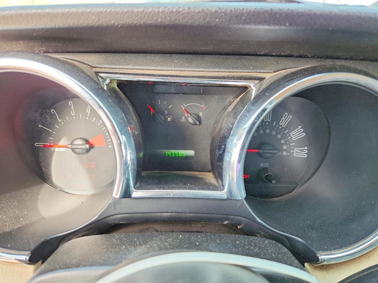 2007 Ford Mustang Коричневый vin: 1ZVFT80NX75281536