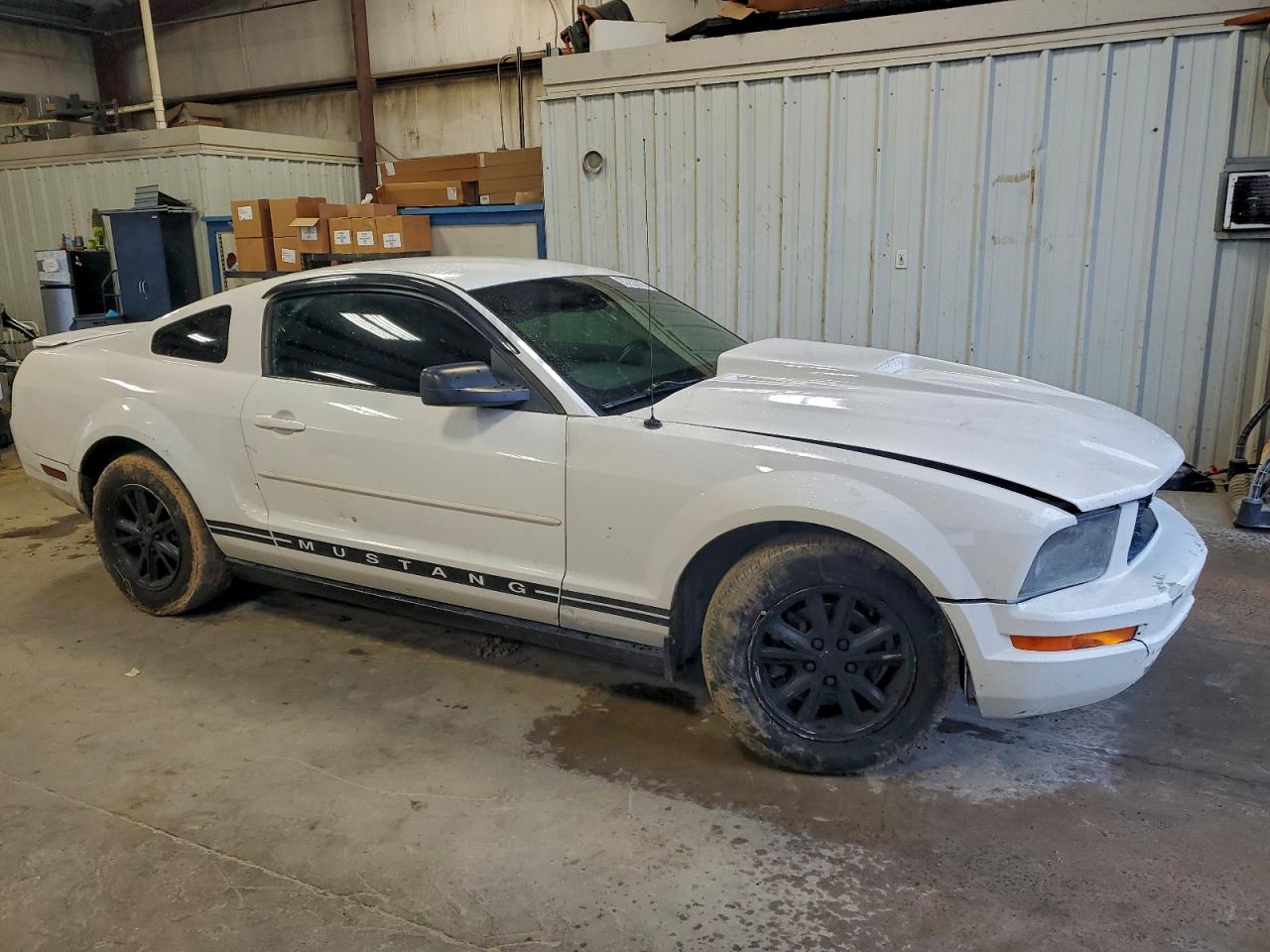 2007 Ford Mustang White vin: 1ZVFT80NX75307097